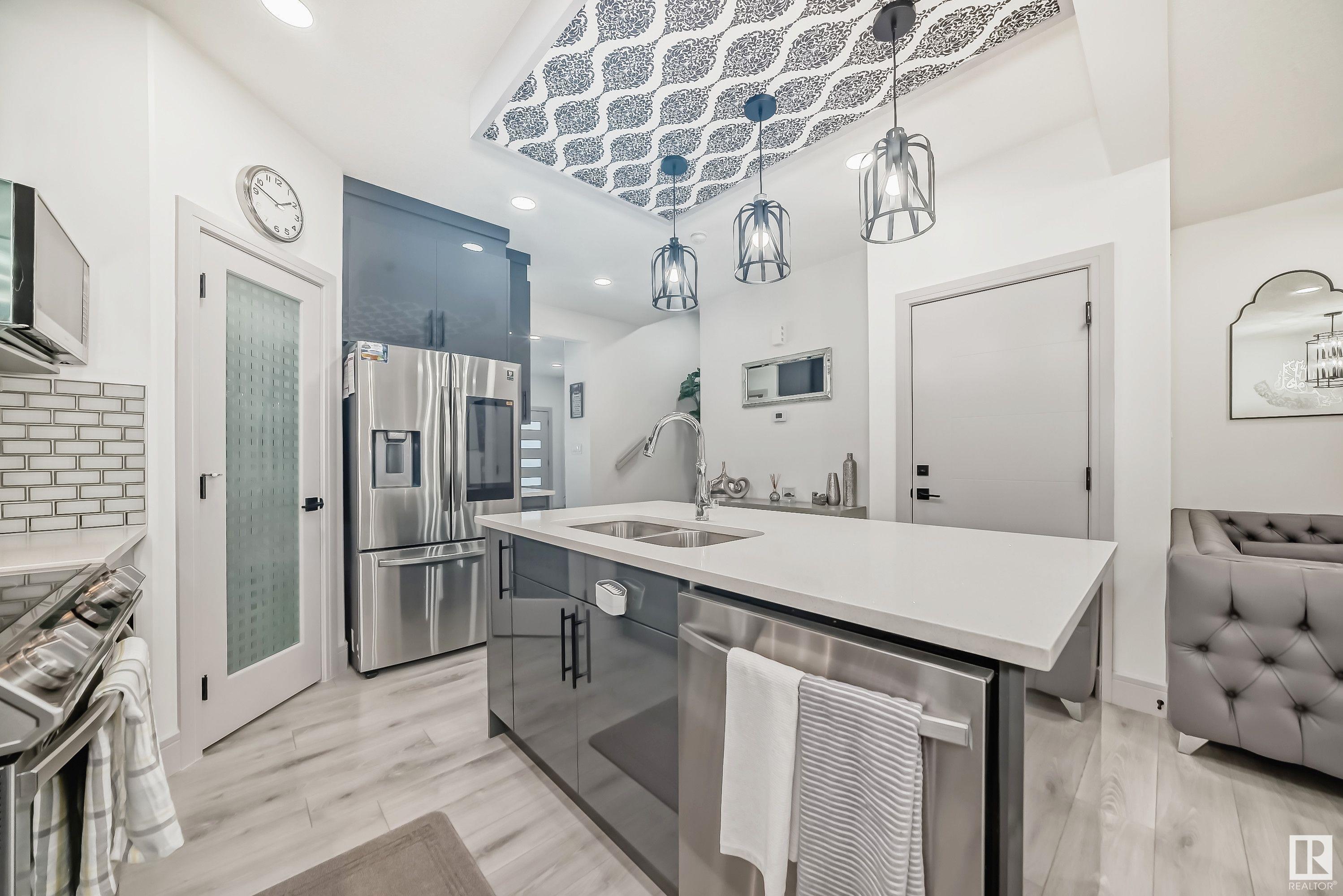      1716 25 ST NW , Edmonton,  ,T6T 2J1 ;  Listing Number: MLS E4420190