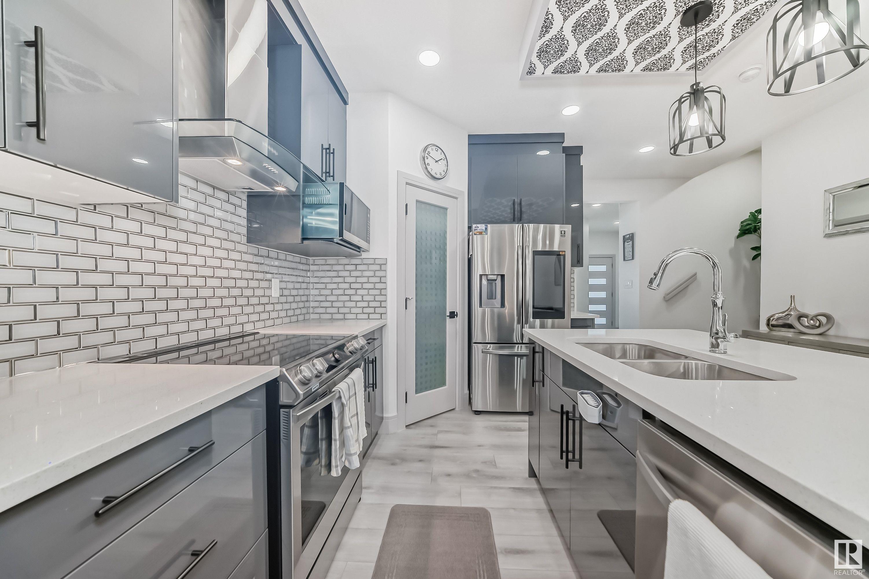     1716 25 ST NW , Edmonton,  ,T6T 2J1 ;  Listing Number: MLS E4420190