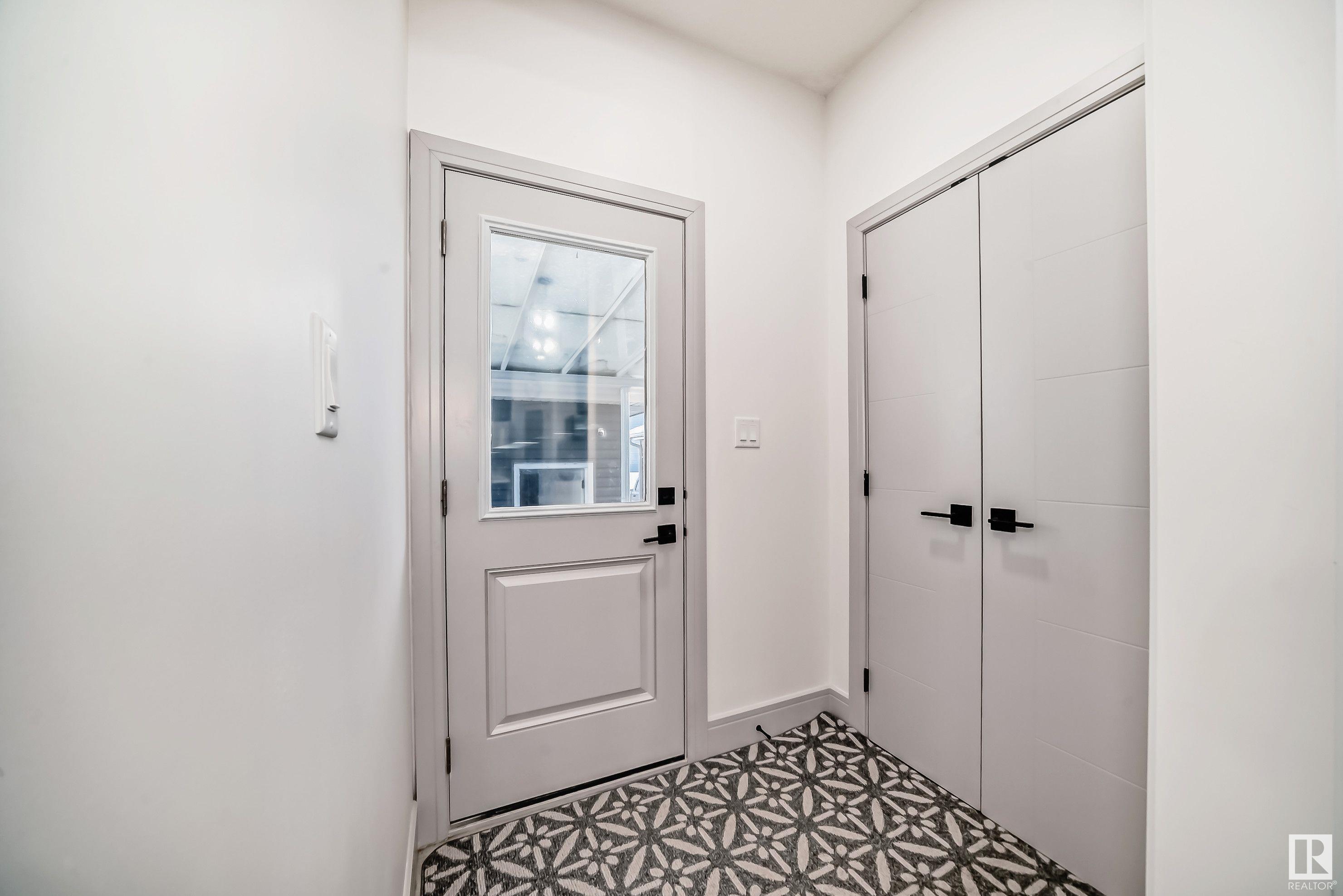      1716 25 ST NW , Edmonton,  ,T6T 2J1 ;  Listing Number: MLS E4420190