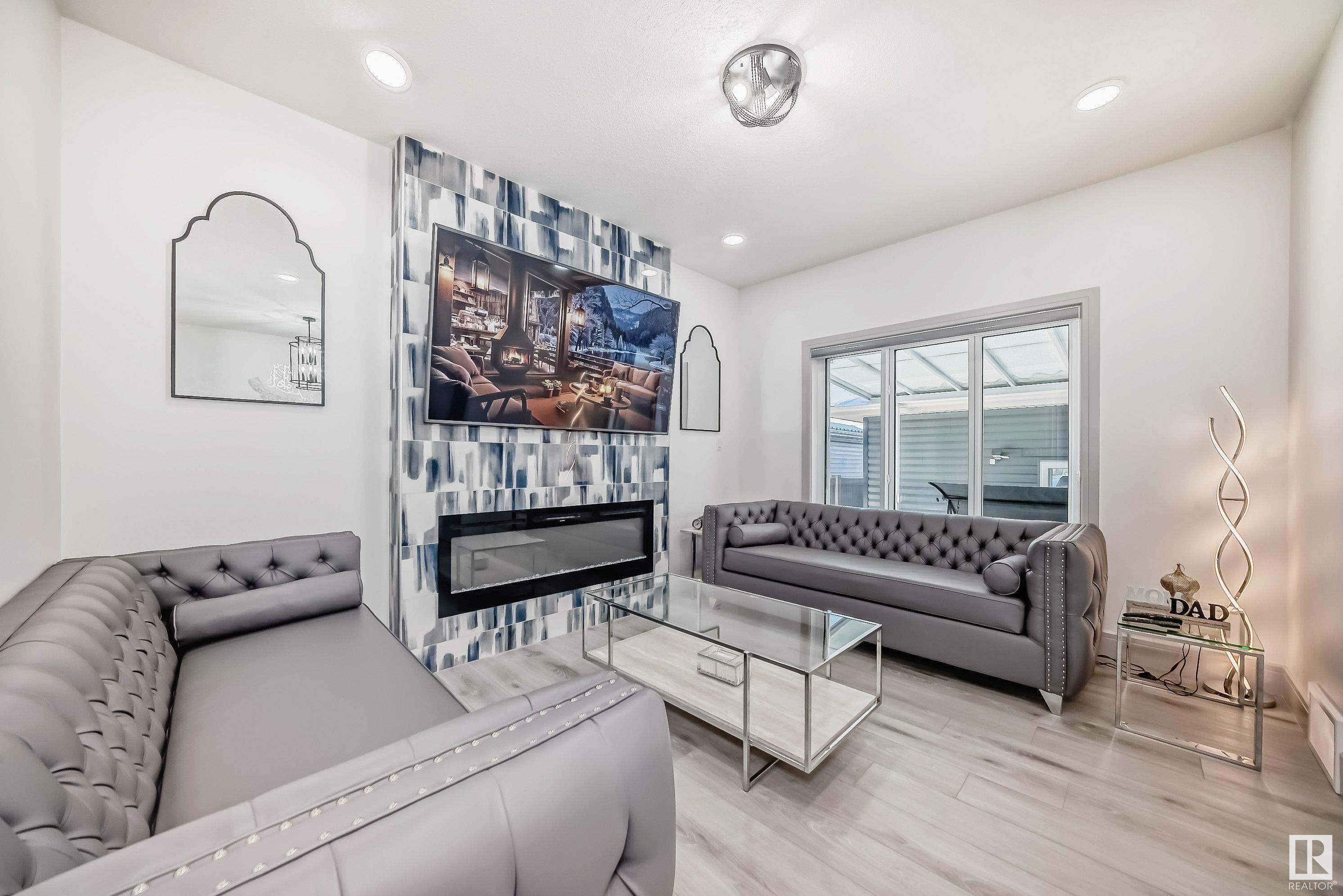      1716 25 ST NW , Edmonton,  ,T6T 2J1 ;  Listing Number: MLS E4420190