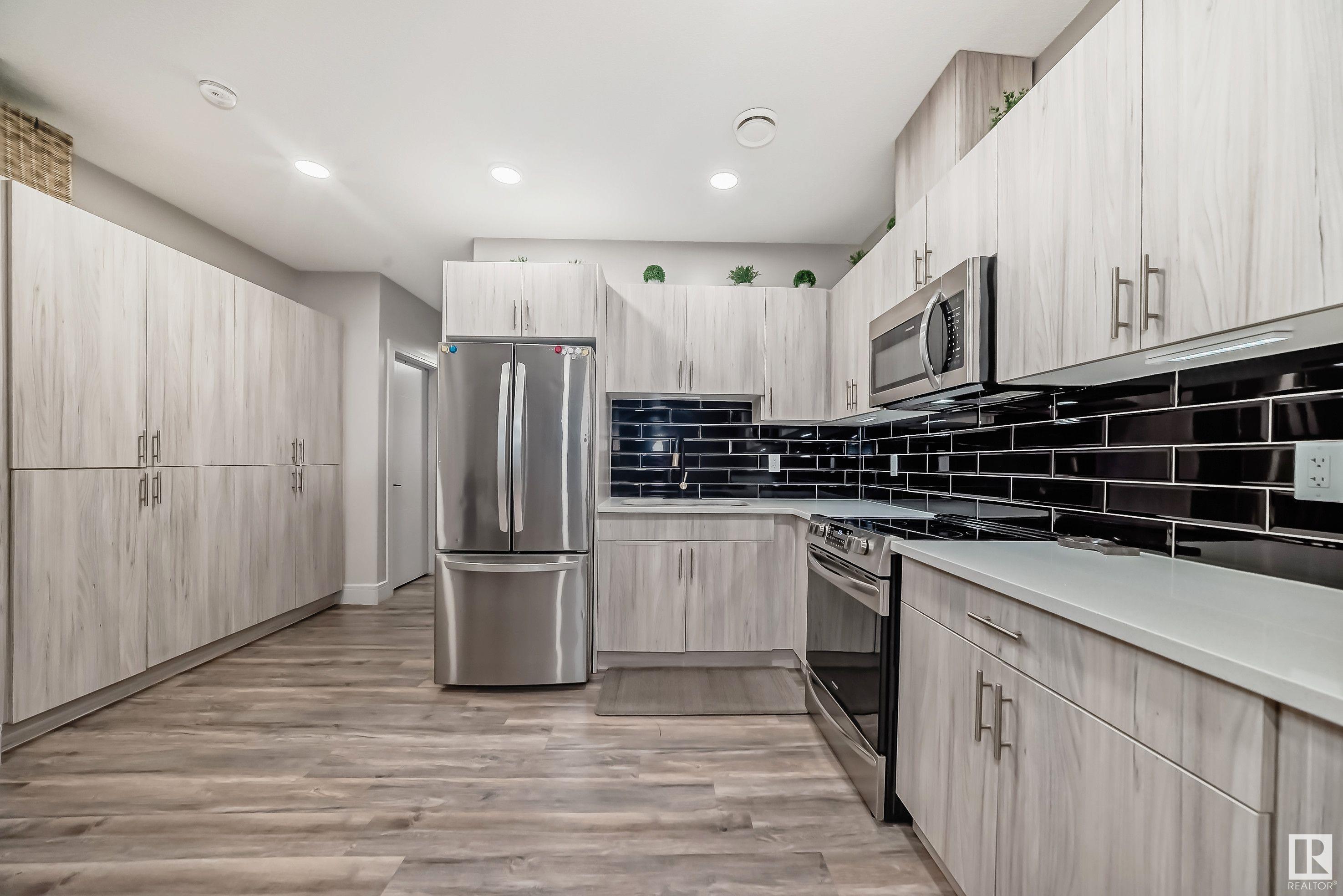      1716 25 ST NW , Edmonton,  ,T6T 2J1 ;  Listing Number: MLS E4420190