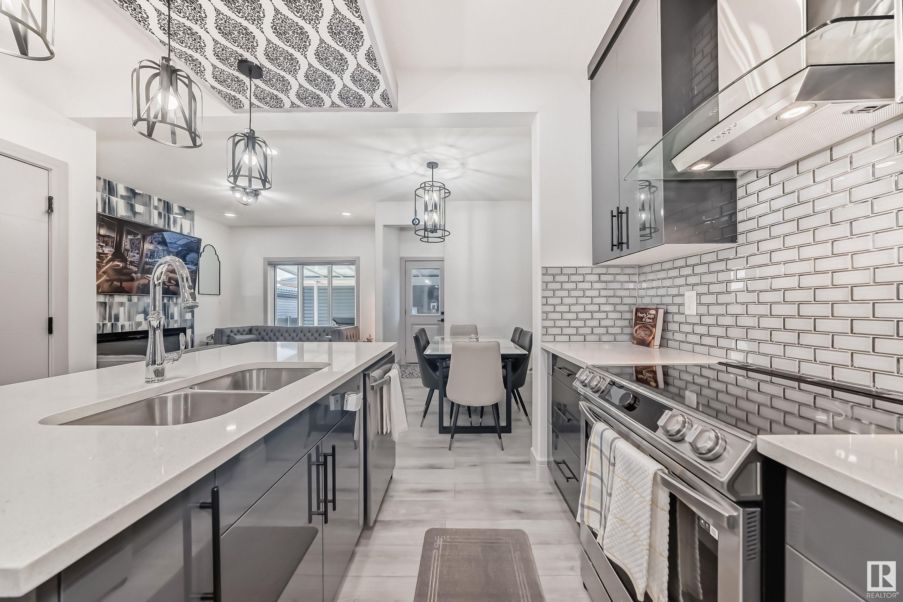      1716 25 ST NW , Edmonton,  ,T6T 2J1 ;  Listing Number: MLS E4420190