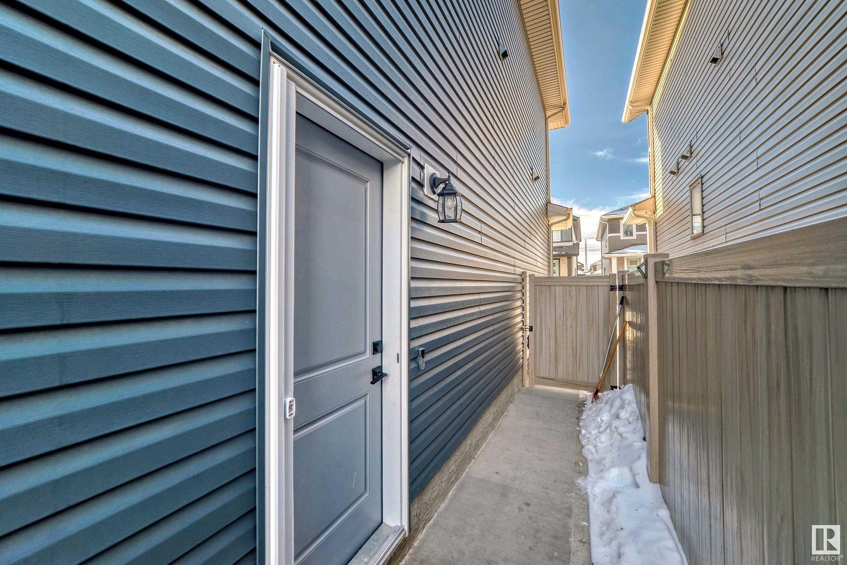      1716 25 ST NW , Edmonton,  ,T6T 2J1 ;  Listing Number: MLS E4420190