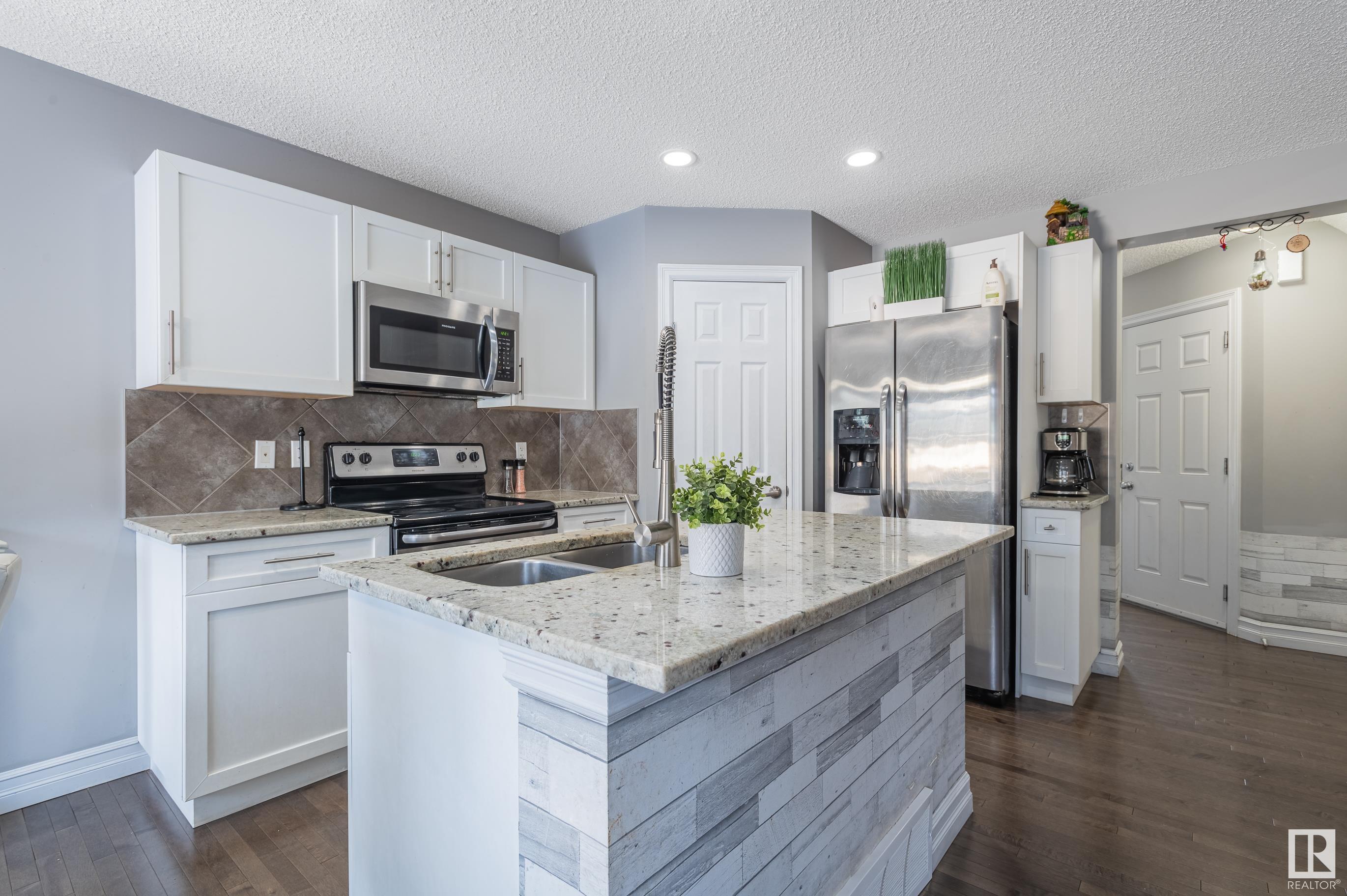     1108 162 ST SW , Edmonton,  ,T6W 2L1 ;  Listing Number: MLS E4420192