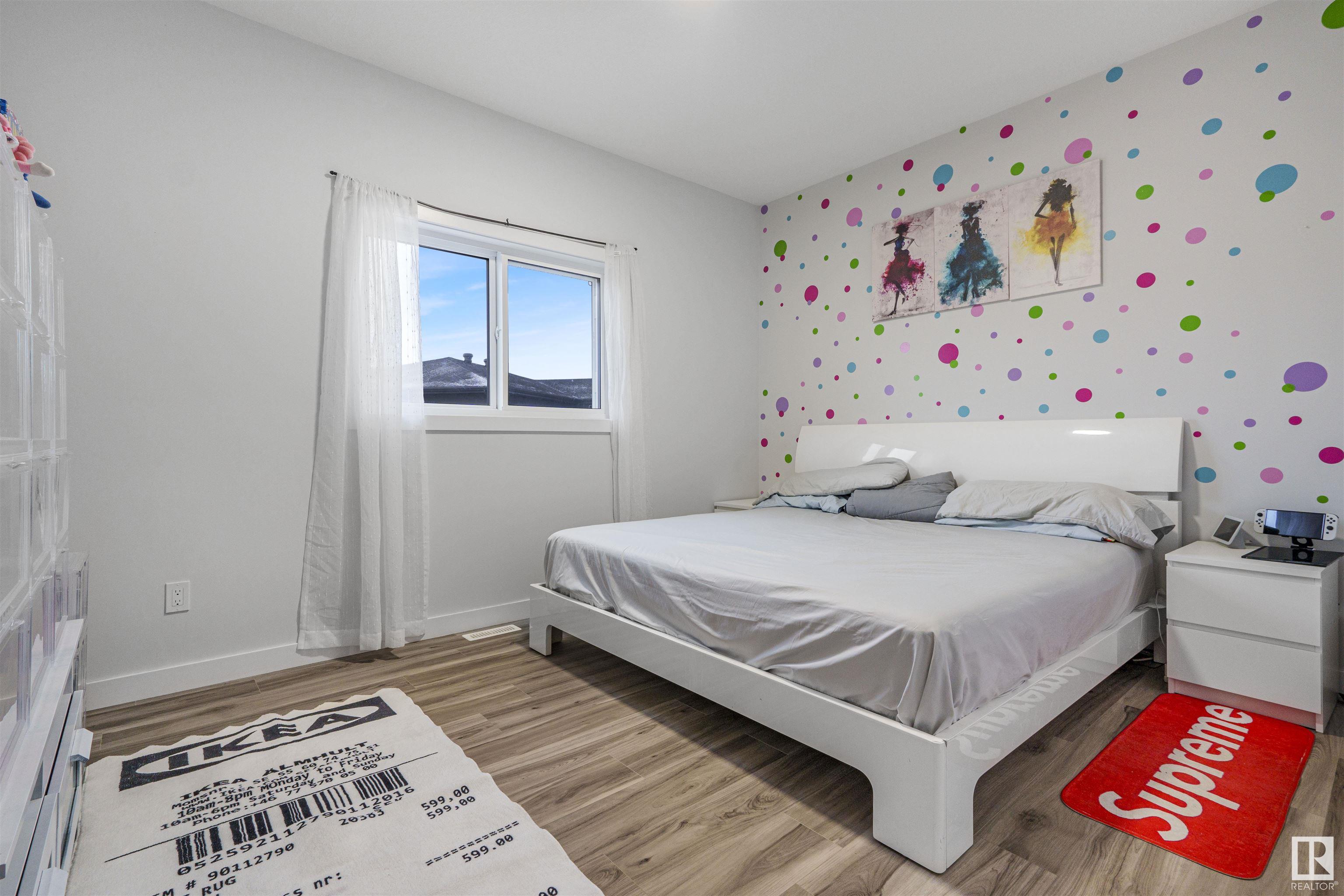      2104 18 AV NW , Edmonton,  ,T6T 2M8 ;  Listing Number: MLS E4420195