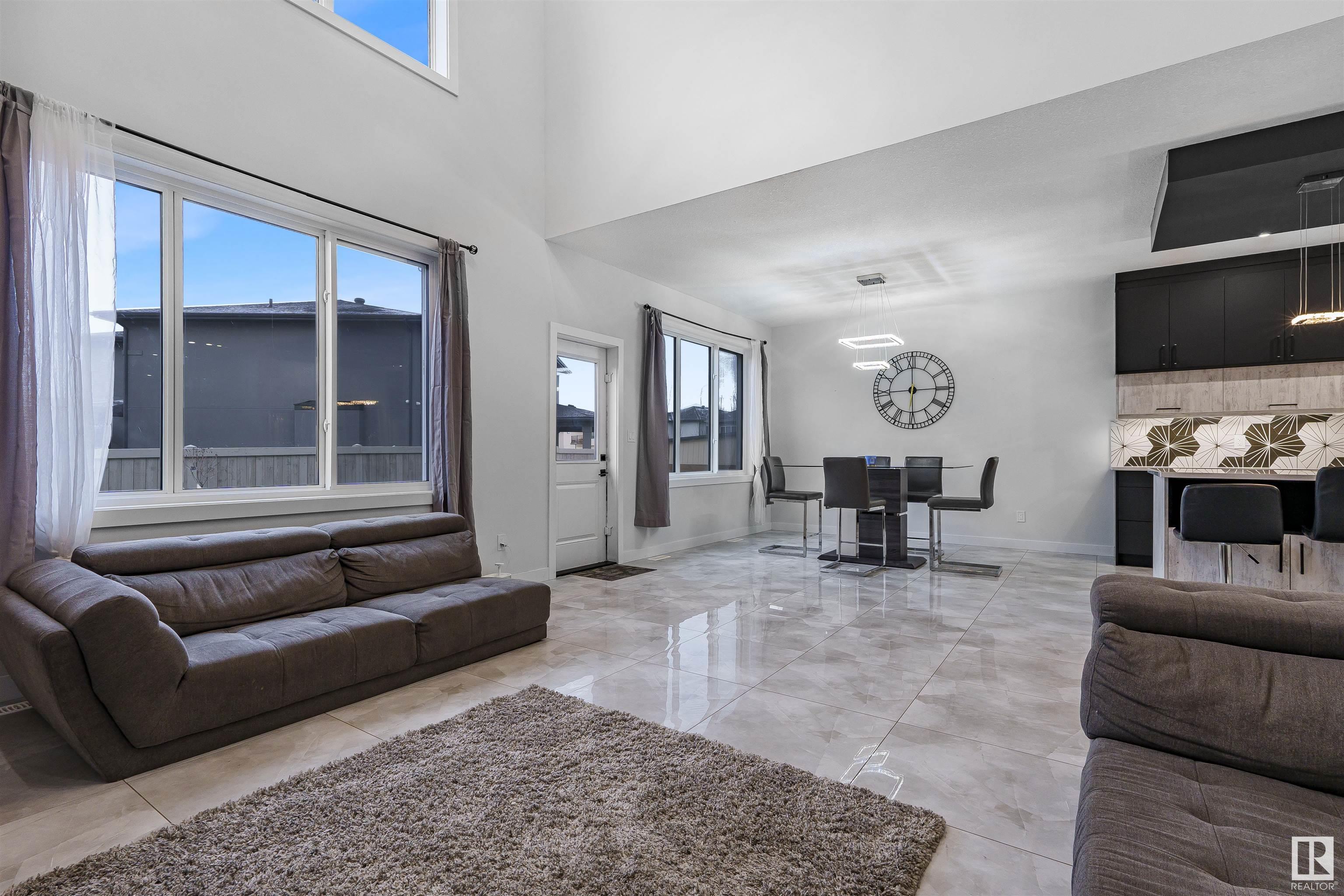      2104 18 AV NW , Edmonton,  ,T6T 2M8 ;  Listing Number: MLS E4420195
