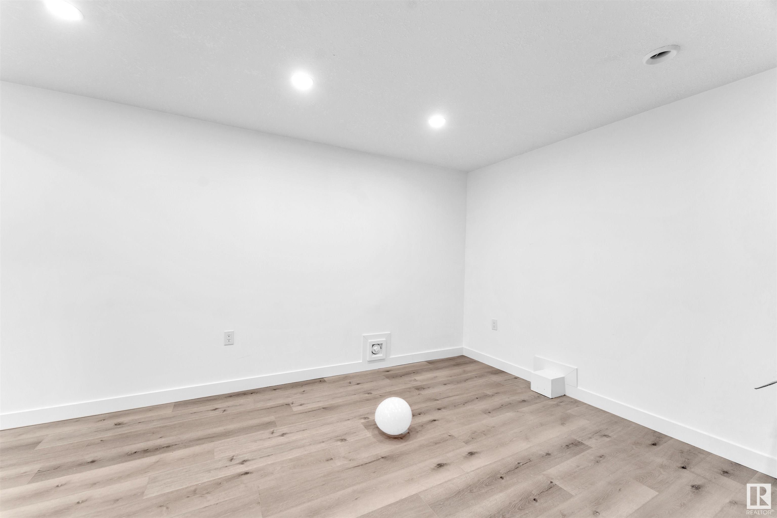      4202 38A ST , Beaumont,  ,T4X 0C4 ;  Listing Number: MLS E4420198
