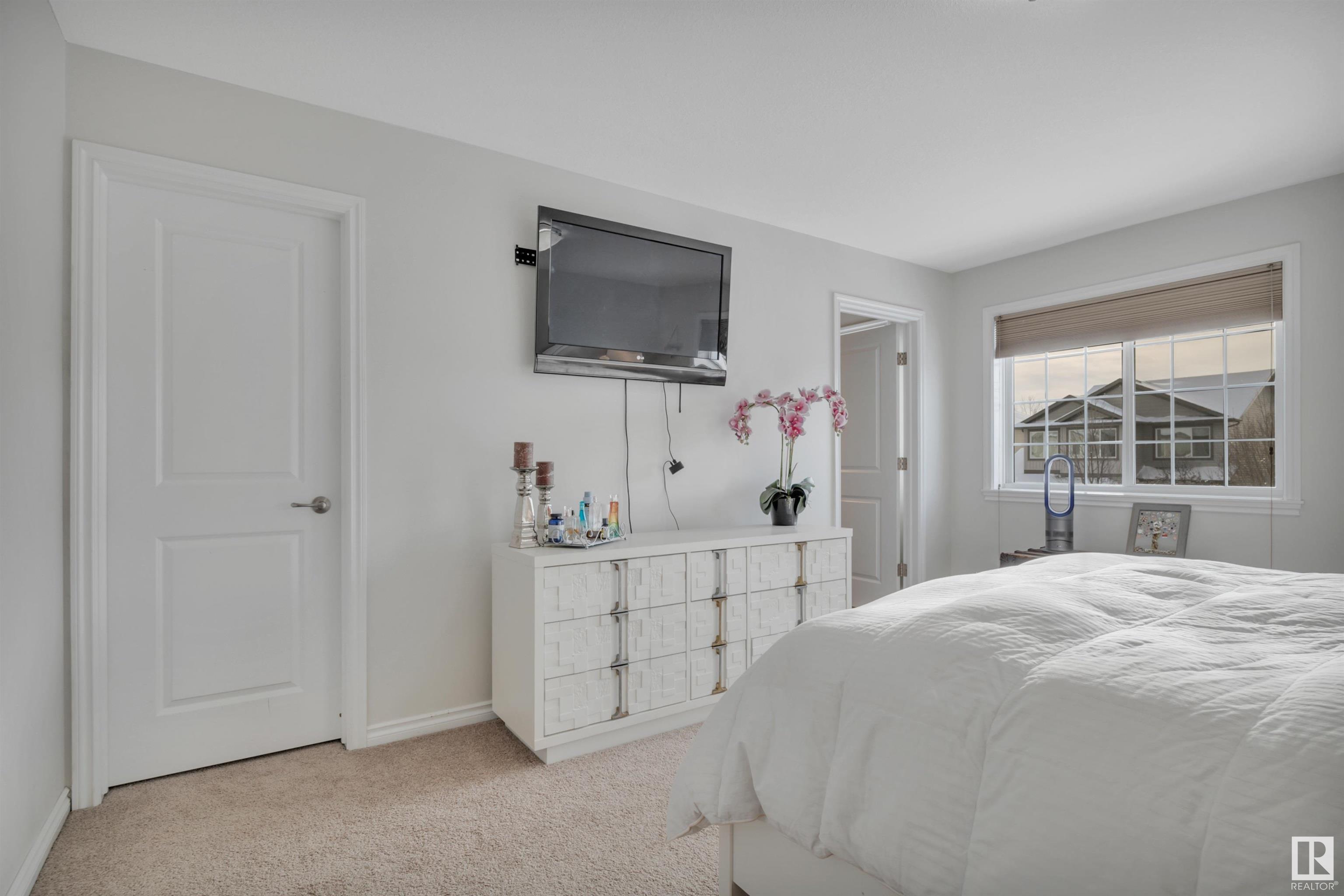      11 SELKIRK PL , Leduc,  ,T9E 0L4 ;  Listing Number: MLS E4420201