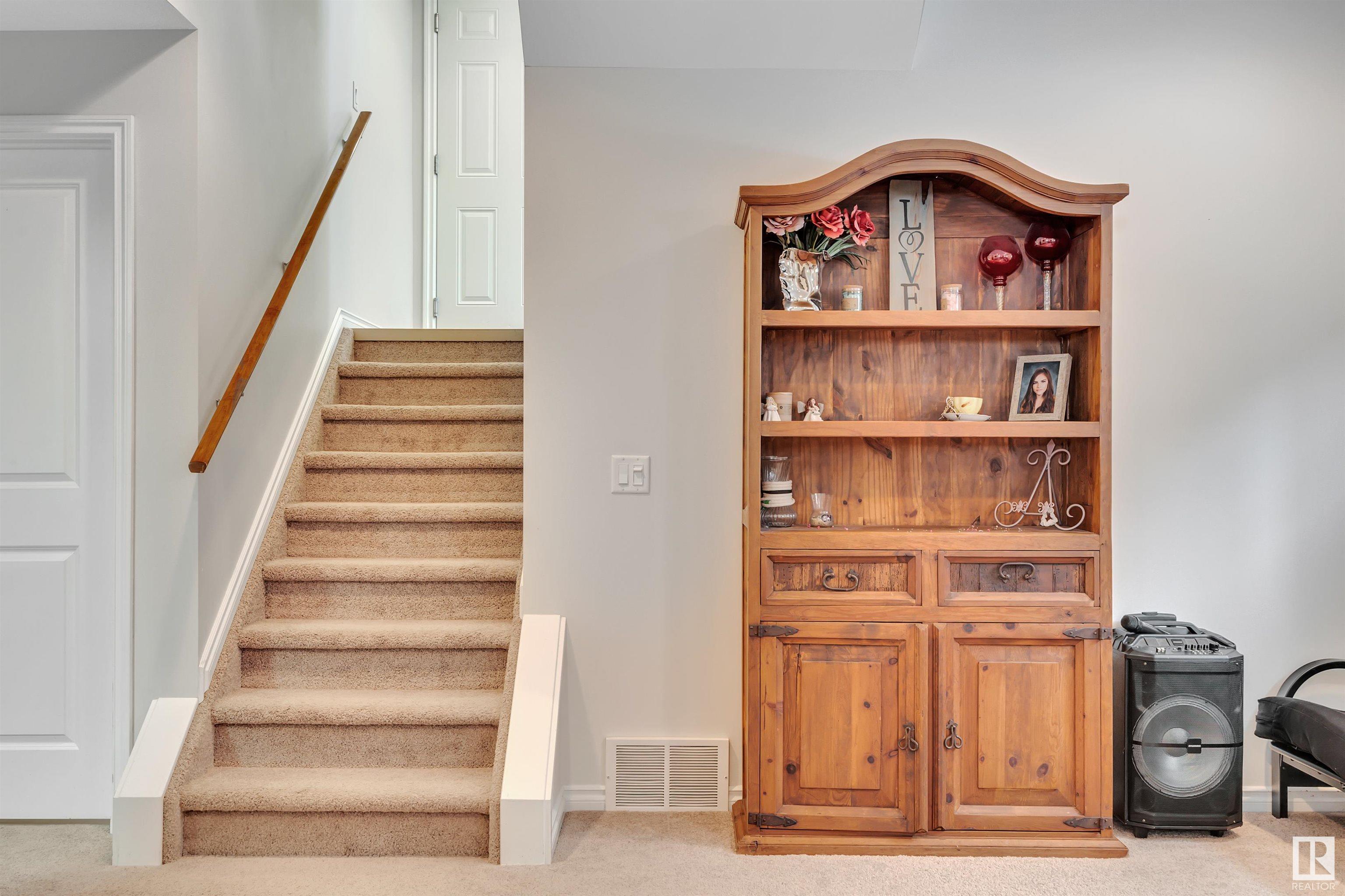      11 SELKIRK PL , Leduc,  ,T9E 0L4 ;  Listing Number: MLS E4420201