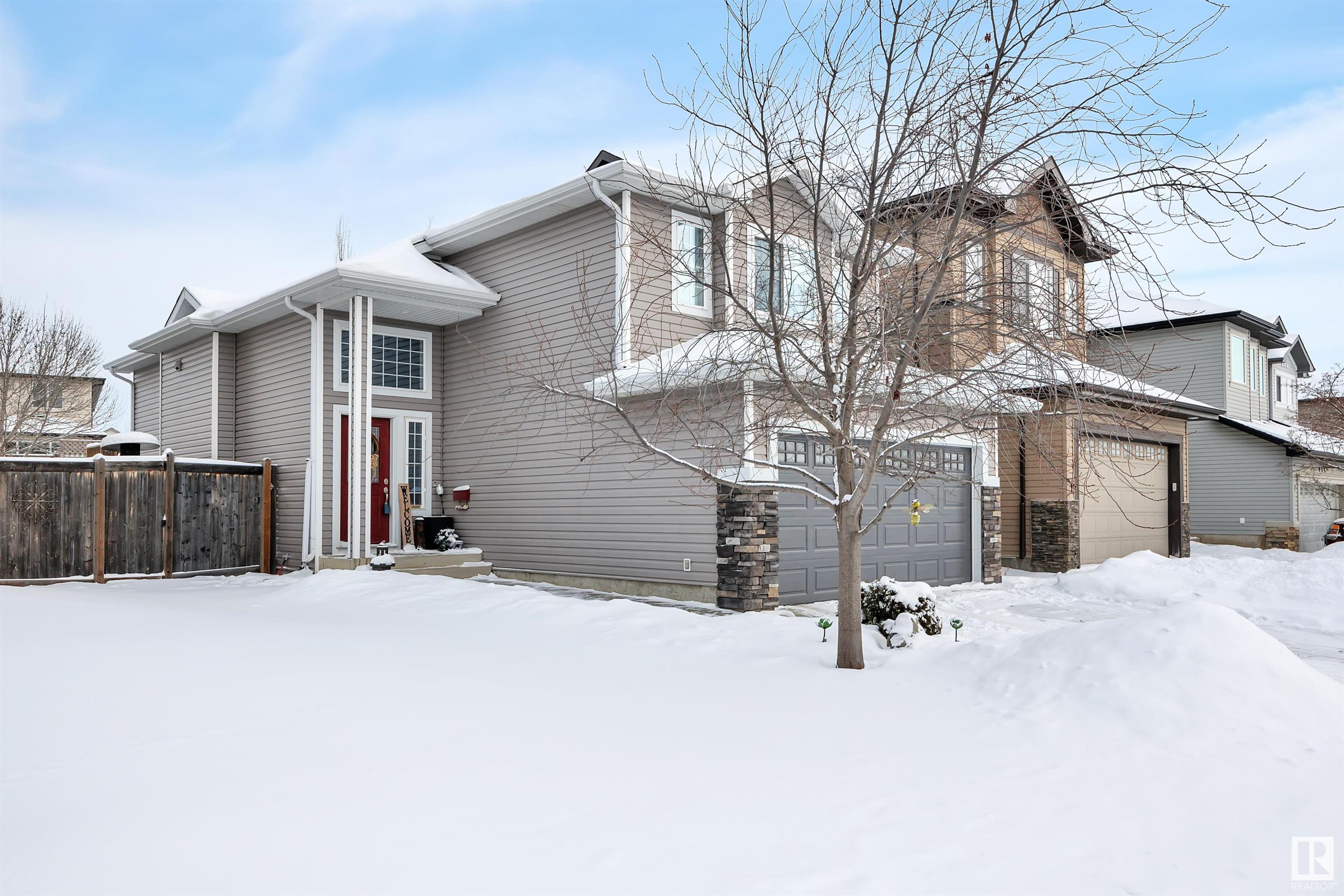      11 SELKIRK PL , Leduc,  ,T9E 0L4 ;  Listing Number: MLS E4420201