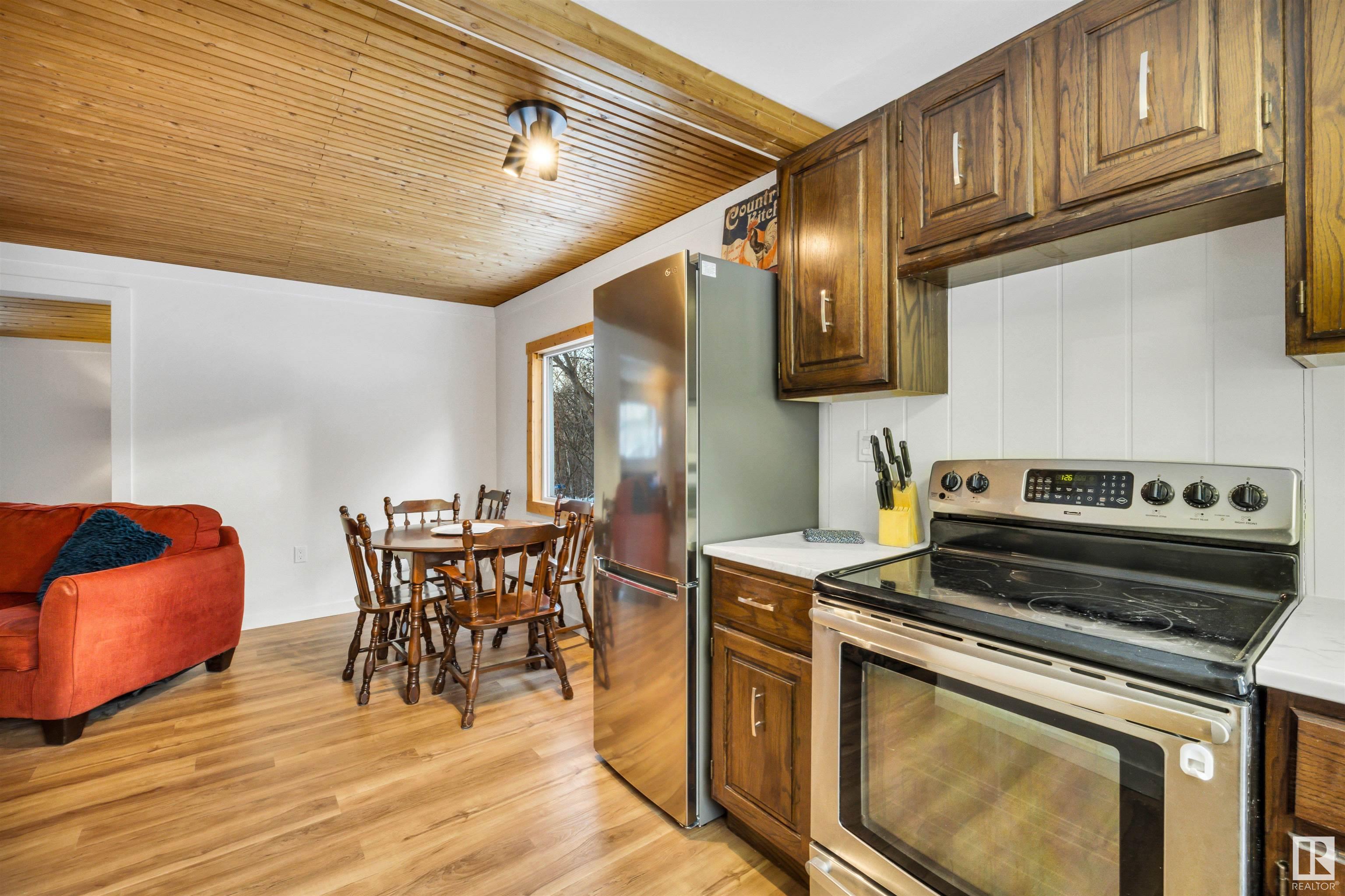      1 CEDAR AV , Rural Lac Ste. Anne County,  ,T0E 0L0 ;  Listing Number: MLS E4420202