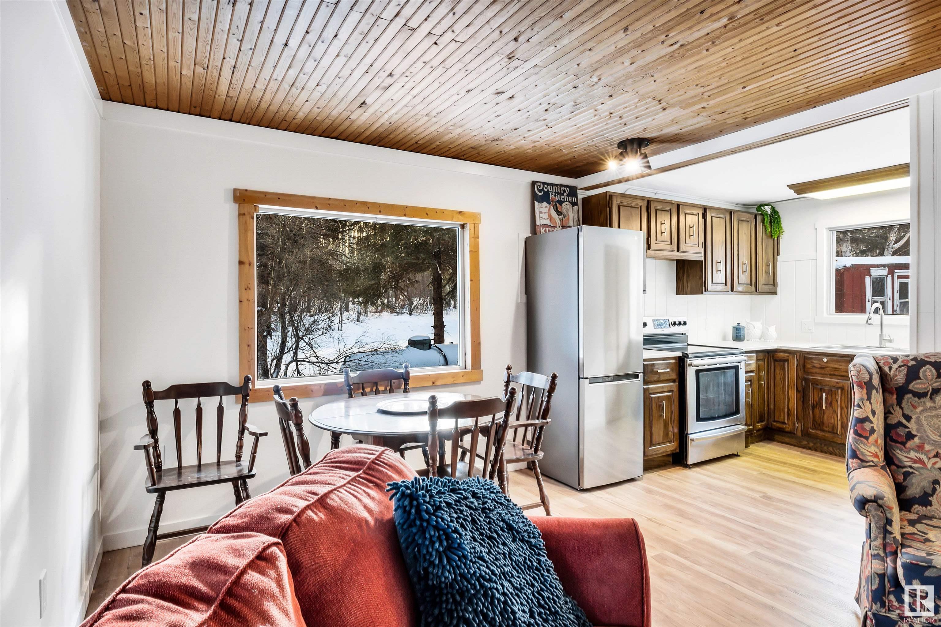      1 CEDAR AV , Rural Lac Ste. Anne County,  ,T0E 0L0 ;  Listing Number: MLS E4420202
