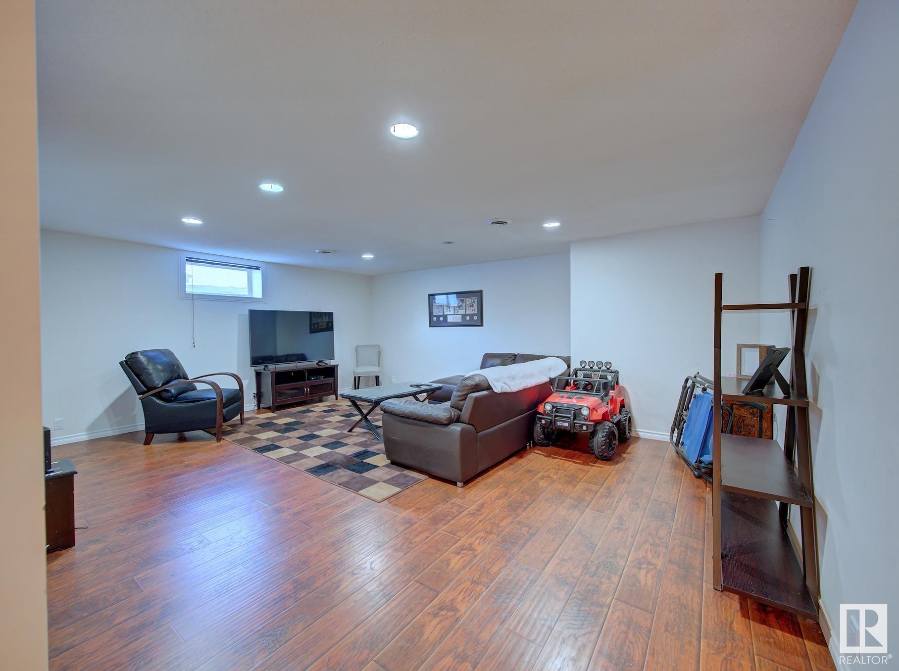      7905 96 AV , Fort Saskatchewan,  ,T8L 3G5 ;  Listing Number: MLS E4420212