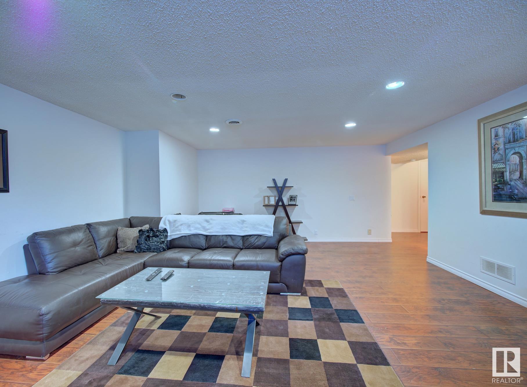      7905 96 AV , Fort Saskatchewan,  ,T8L 3G5 ;  Listing Number: MLS E4420212