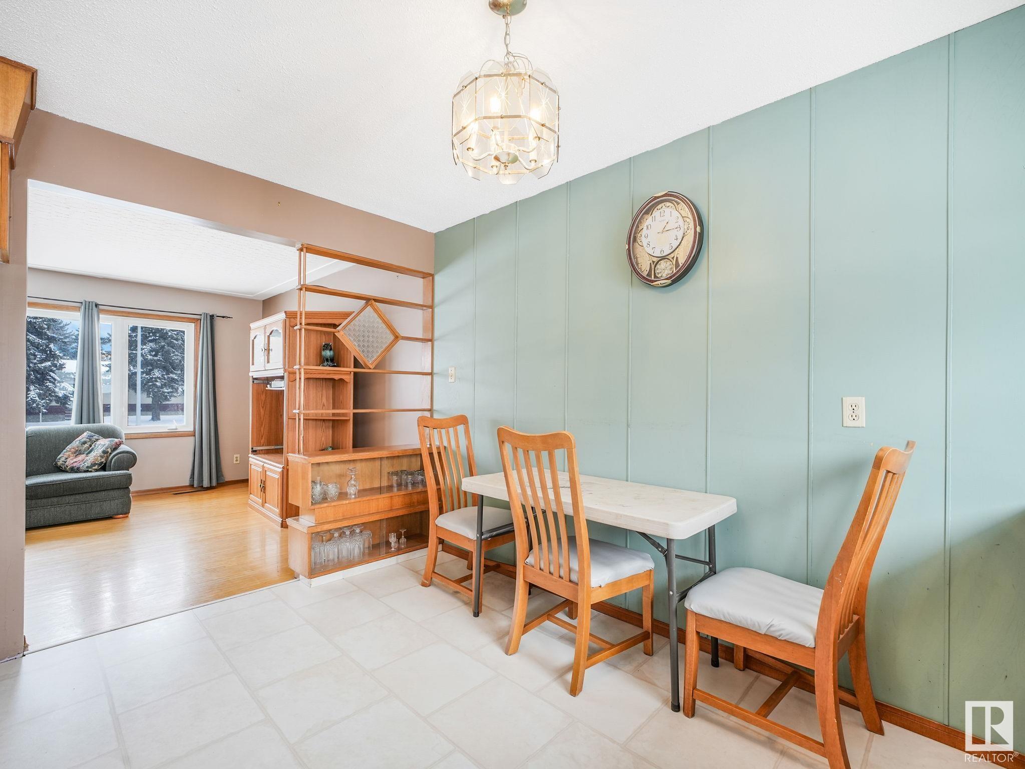      6103 132 AV NW , Edmonton,  ,T5A 0J8 ;  Listing Number: MLS E4420216