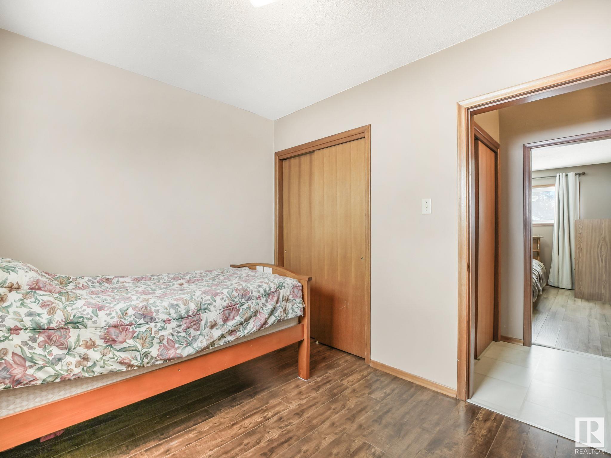      6103 132 AV NW , Edmonton,  ,T5A 0J8 ;  Listing Number: MLS E4420216