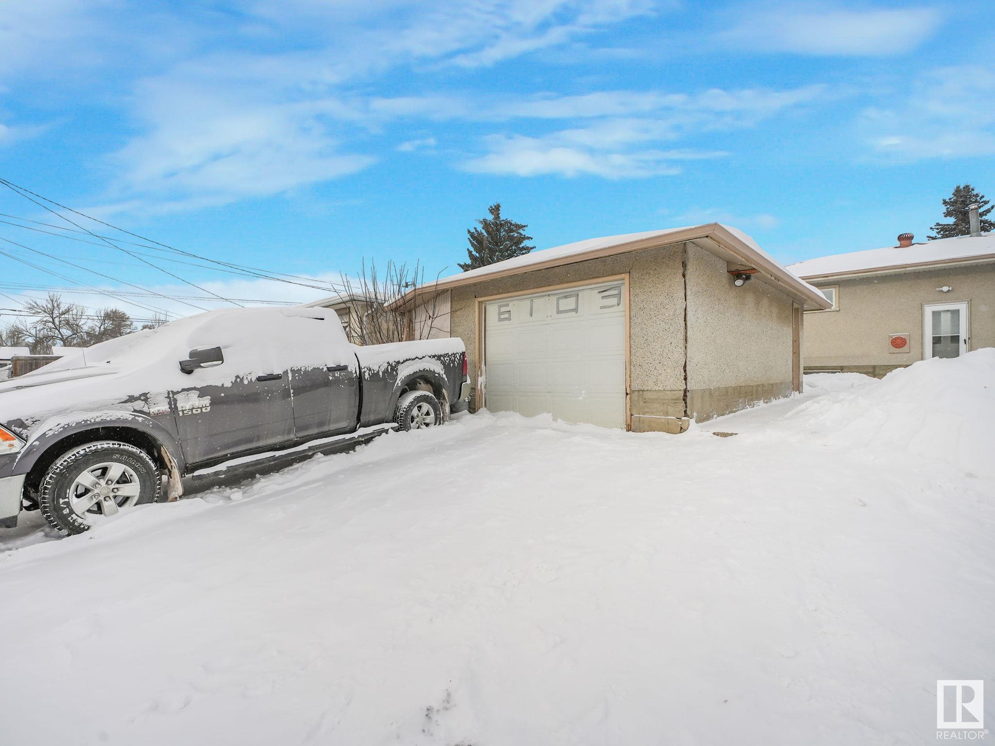      6103 132 AV NW , Edmonton,  ,T5A 0J8 ;  Listing Number: MLS E4420216