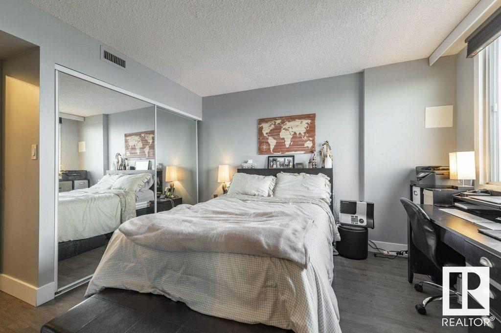      #2204 9909 104 ST NW , Edmonton,  ,T5K 2G5 ;  Listing Number: MLS E4420219