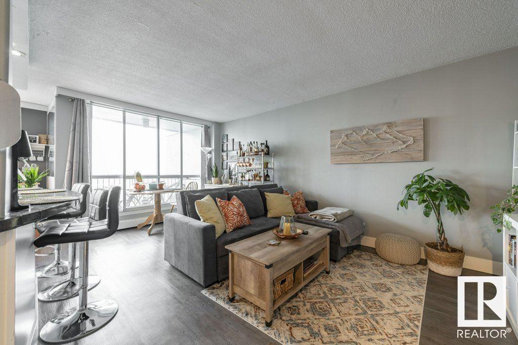      #2204 9909 104 ST NW , Edmonton,  ,T5K 2G5 ;  Listing Number: MLS E4420219