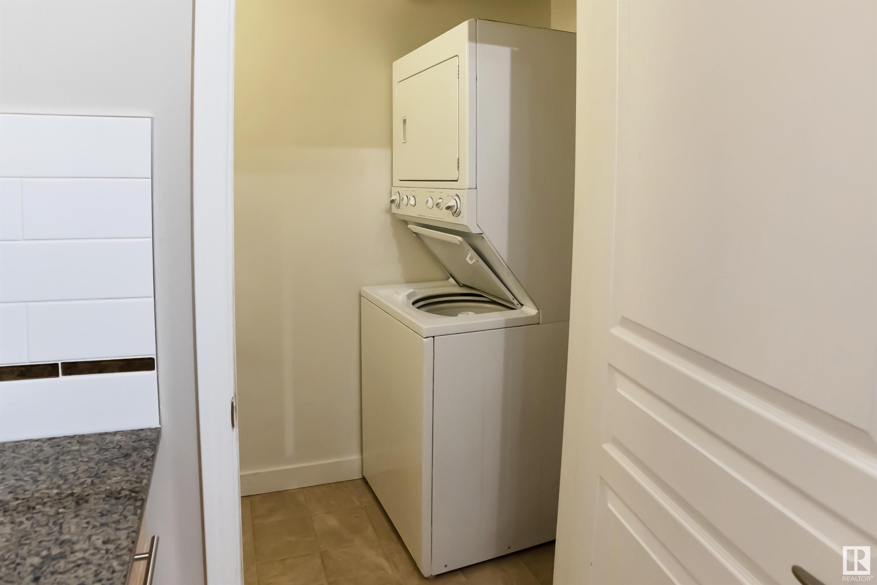      #111 10333 112 ST NW , Edmonton,  ,T5K 0B4 ;  Listing Number: MLS E4420221