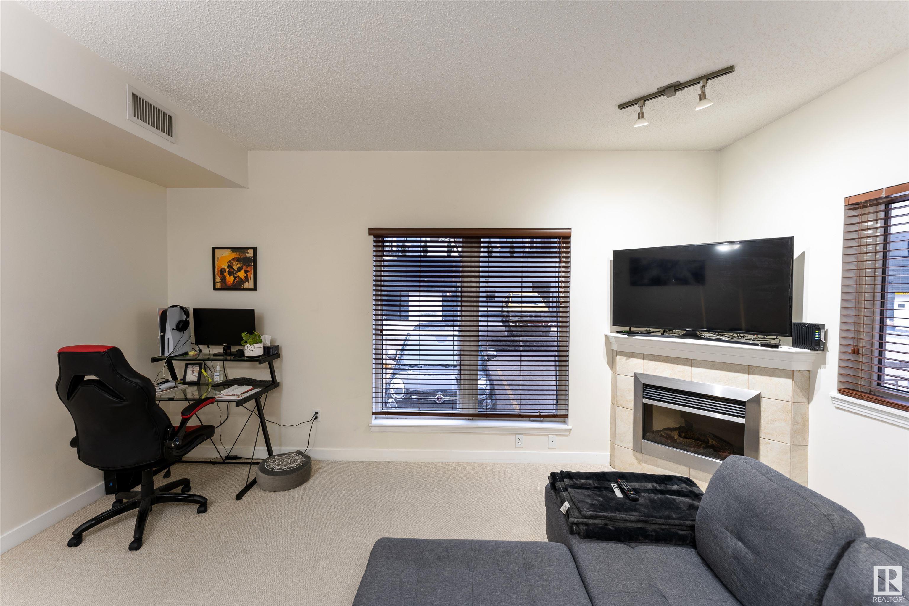      #112 10333 112 ST NW , Edmonton,  ,T5K 0B4 ;  Listing Number: MLS E4420223
