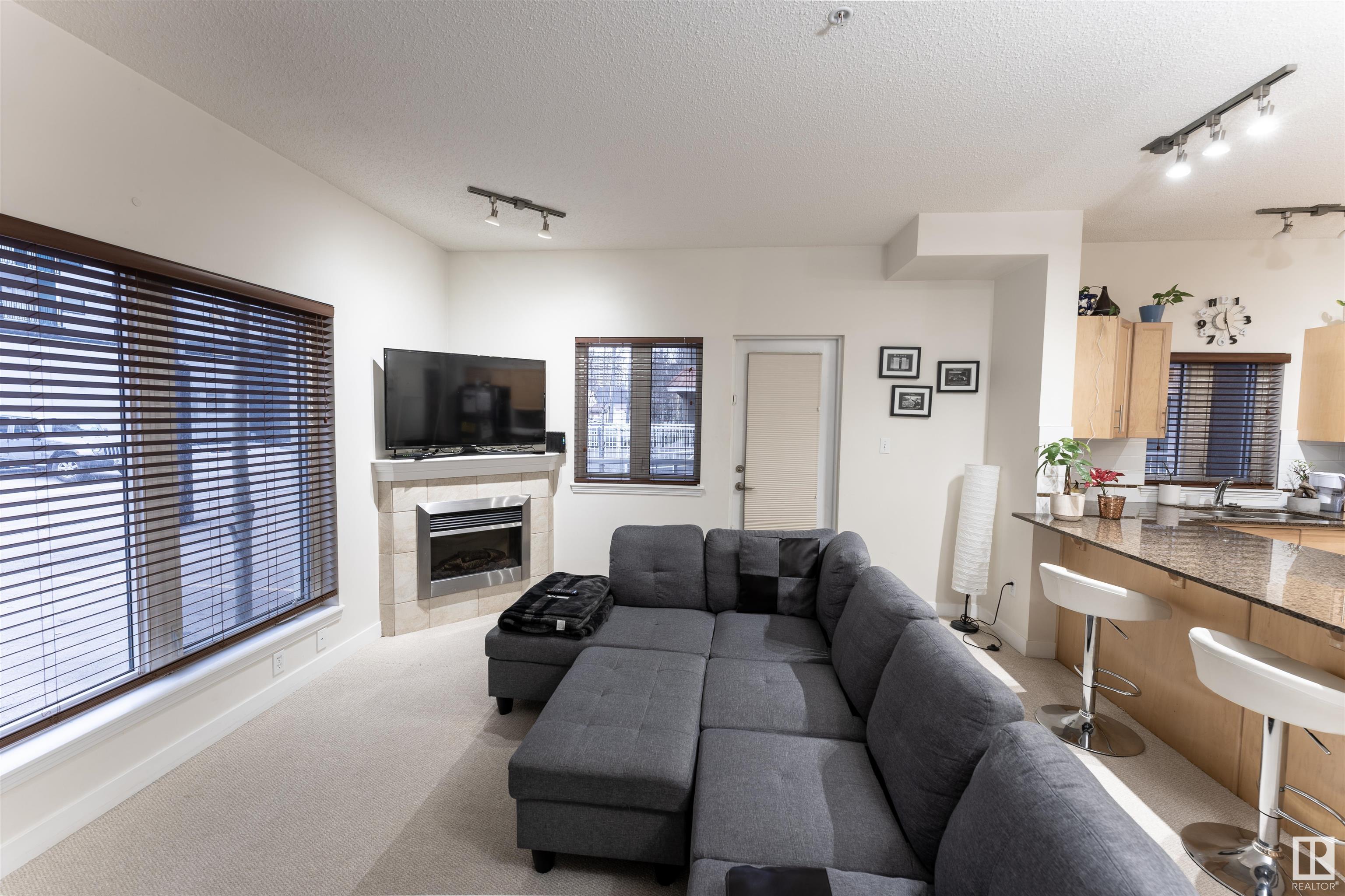      #112 10333 112 ST NW , Edmonton,  ,T5K 0B4 ;  Listing Number: MLS E4420223