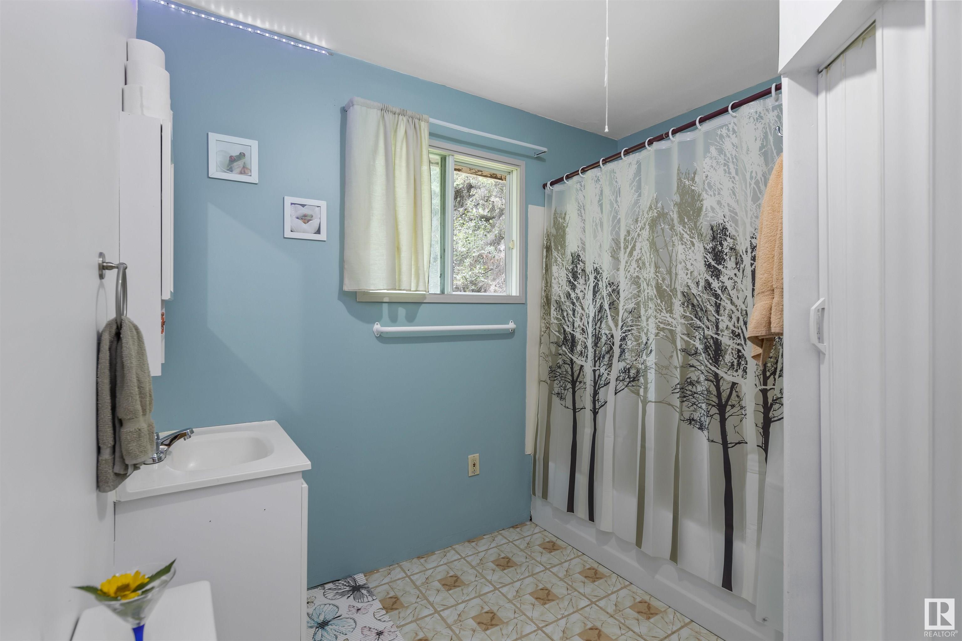      #406 54411 RGE RD 40 , Rural Lac Ste. Anne County,  ,T0E 0A0 ;  Listing Number: MLS E4420224