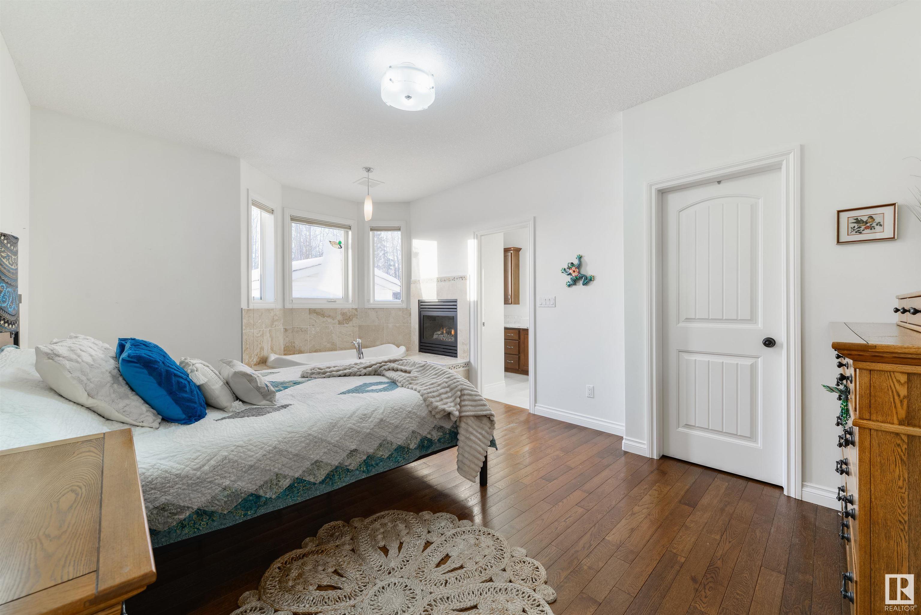      25 DILLON BA , Spruce Grove,  ,T7X 0E5 ;  Listing Number: MLS E4420227