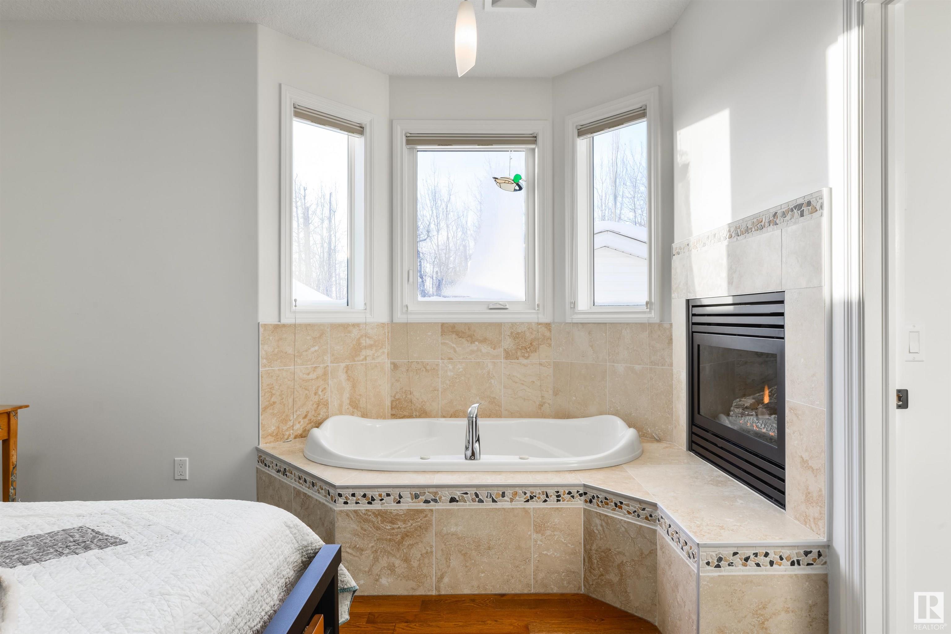      25 DILLON BA , Spruce Grove,  ,T7X 0E5 ;  Listing Number: MLS E4420227