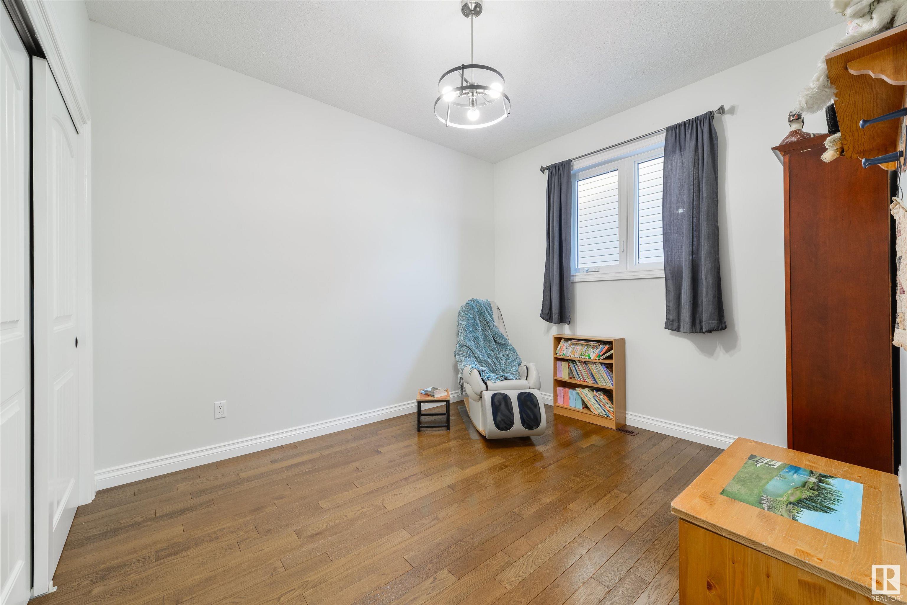      25 DILLON BA , Spruce Grove,  ,T7X 0E5 ;  Listing Number: MLS E4420227