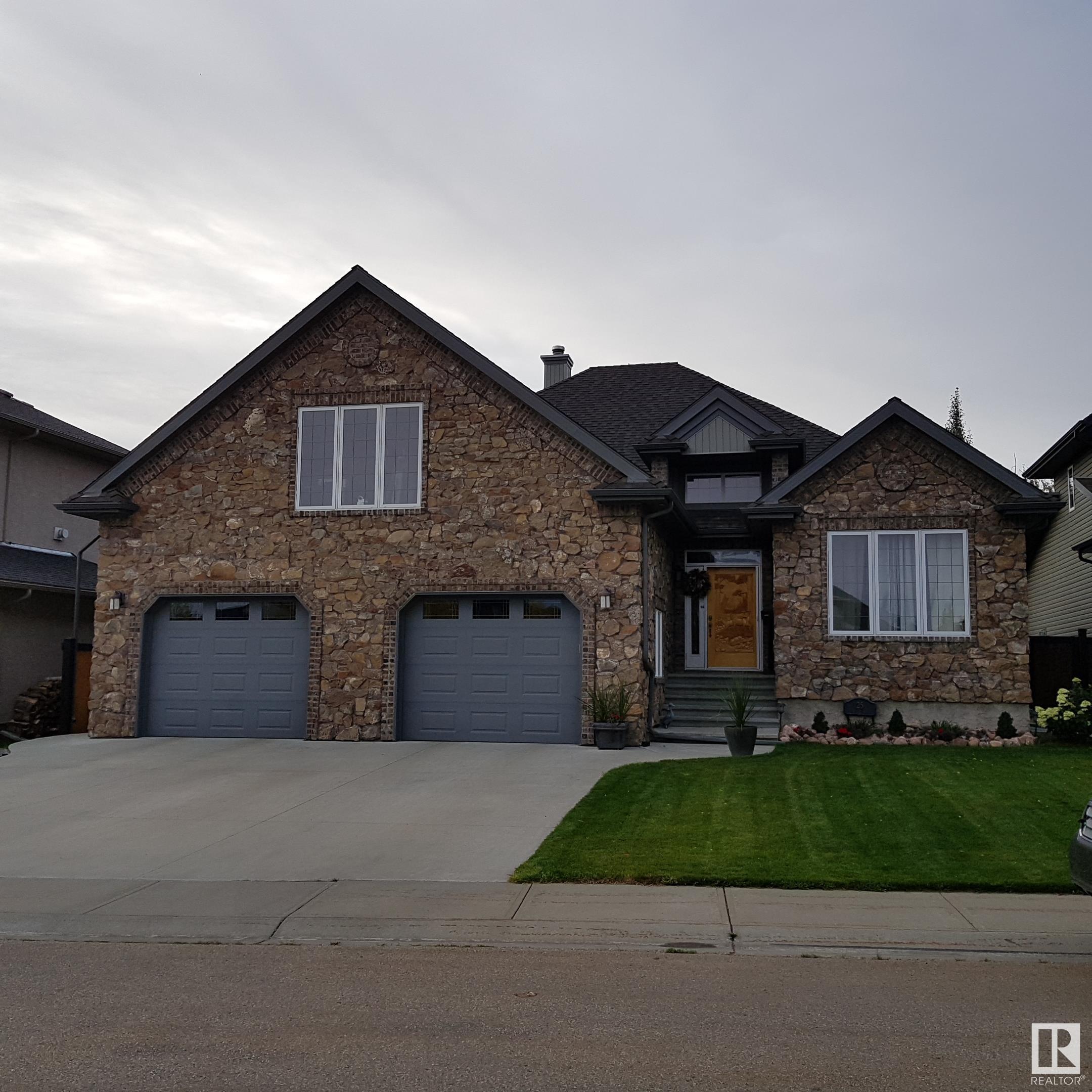     25 DILLON BA , Spruce Grove,  ,T7X 0E5 ;  Listing Number: MLS E4420227