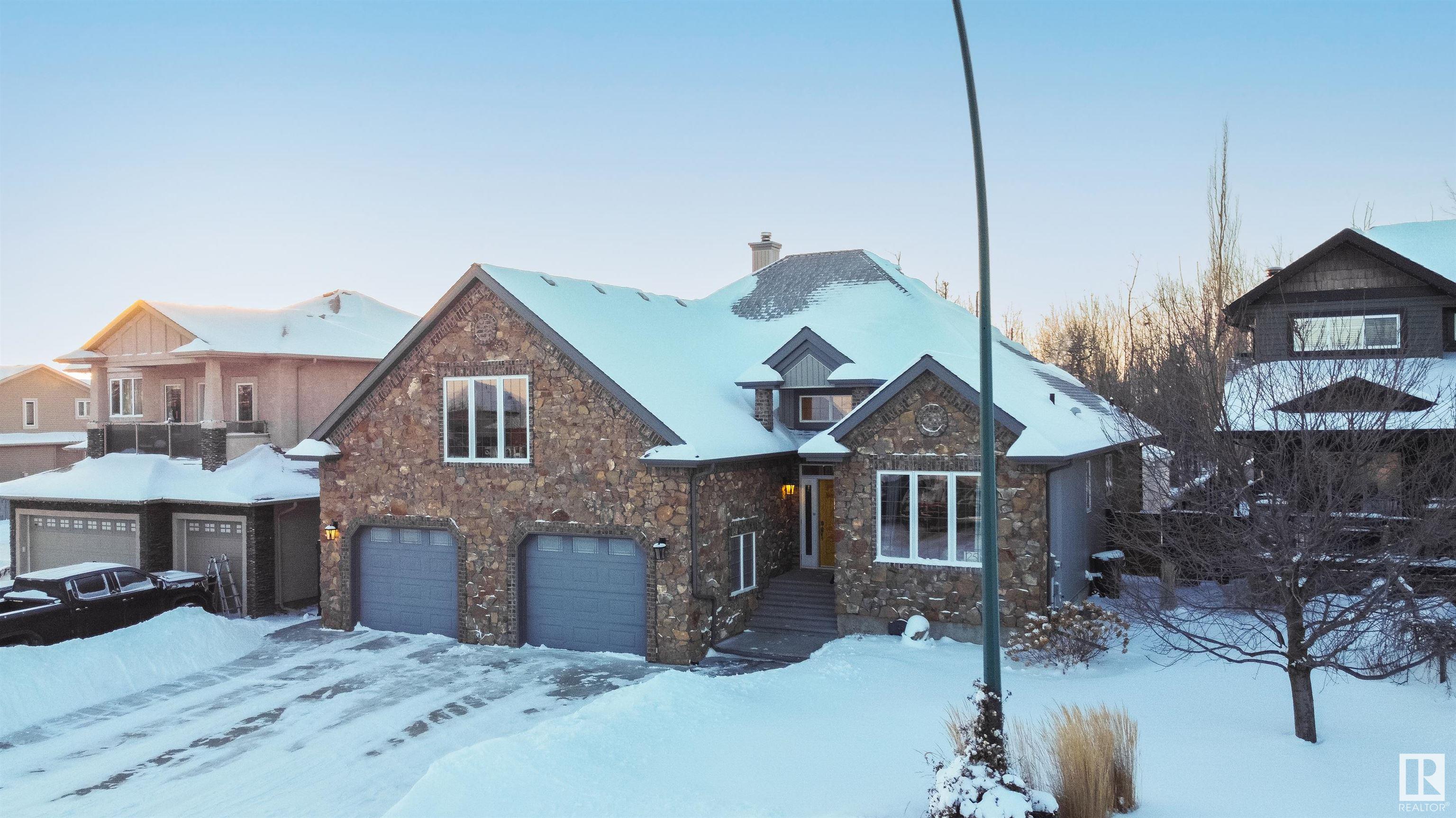      25 DILLON BA , Spruce Grove,  ,T7X 0E5 ;  Listing Number: MLS E4420227