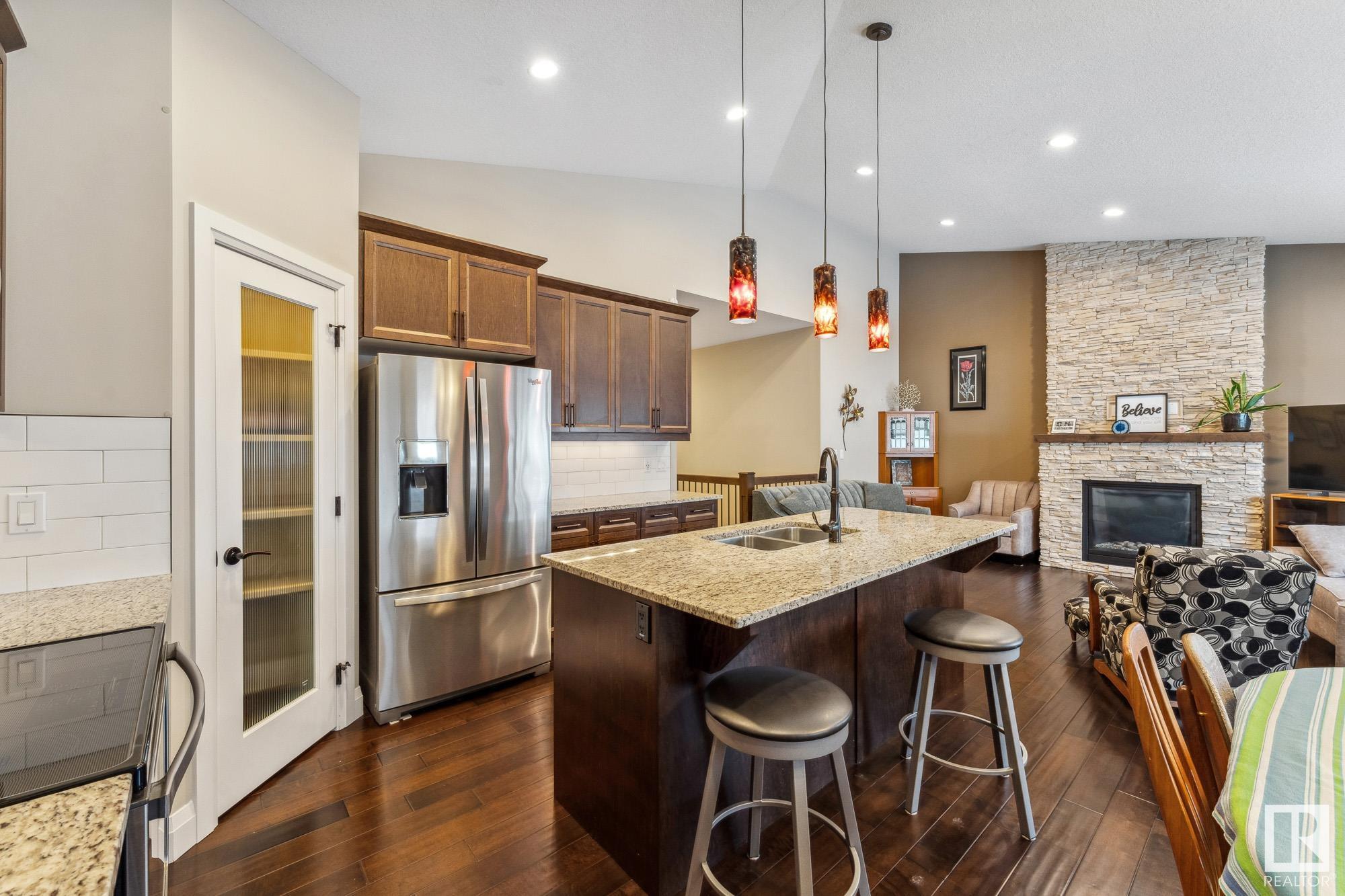      19 SIGNATURE CV , Sherwood Park,  ,T8H 0W8 ;  Listing Number: MLS E4420228