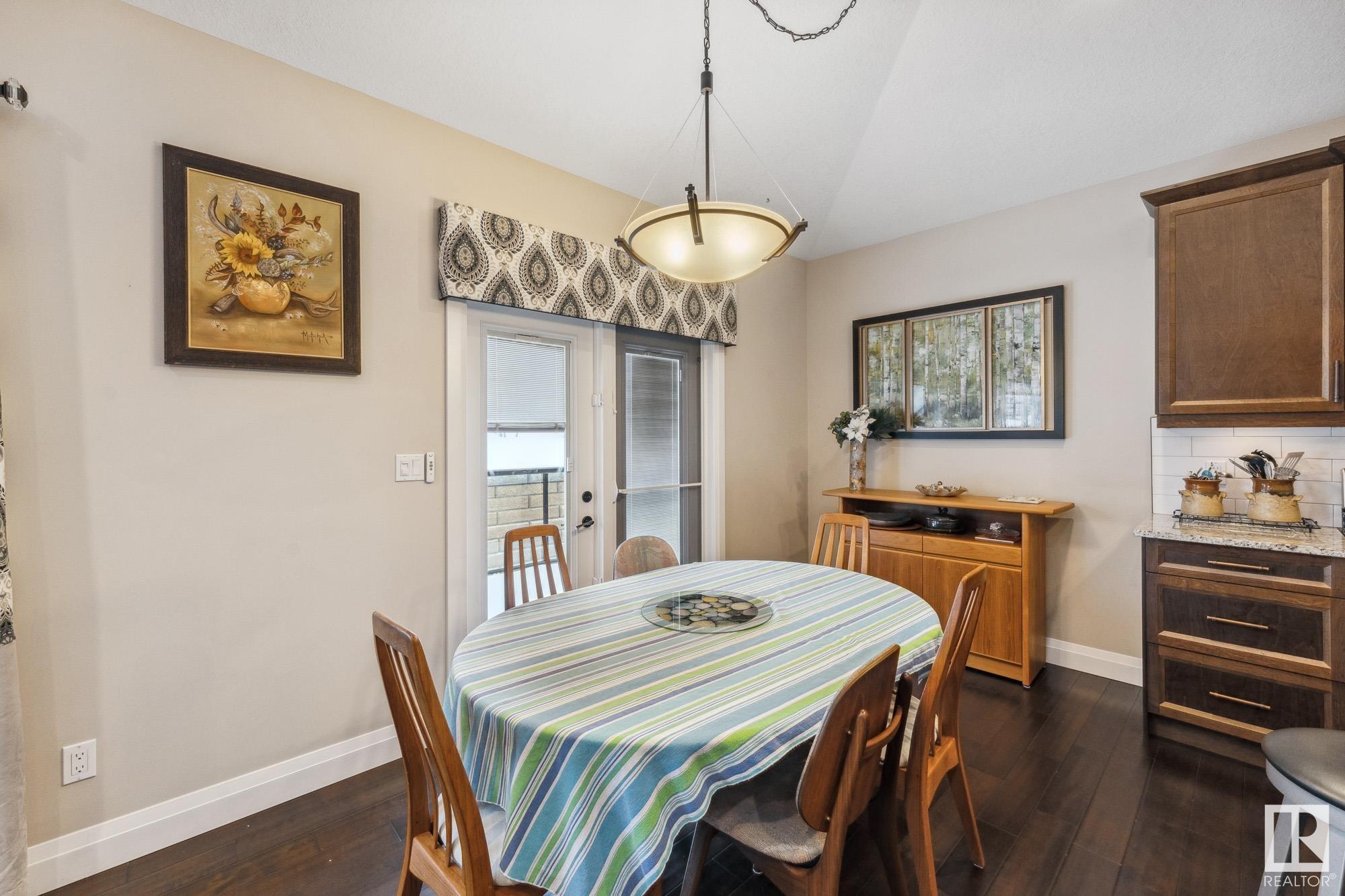      19 SIGNATURE CV , Sherwood Park,  ,T8H 0W8 ;  Listing Number: MLS E4420228