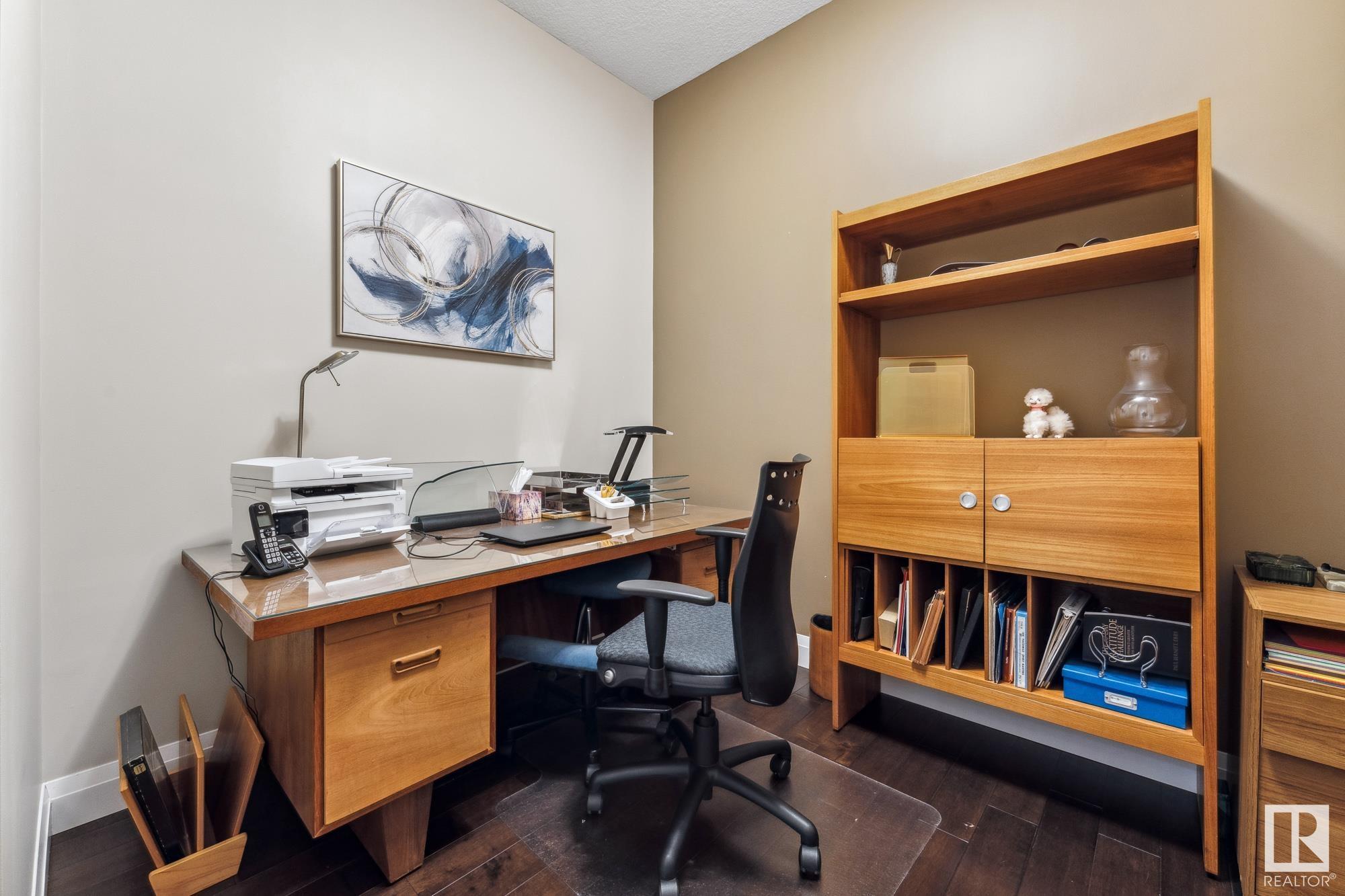      19 SIGNATURE CV , Sherwood Park,  ,T8H 0W8 ;  Listing Number: MLS E4420228