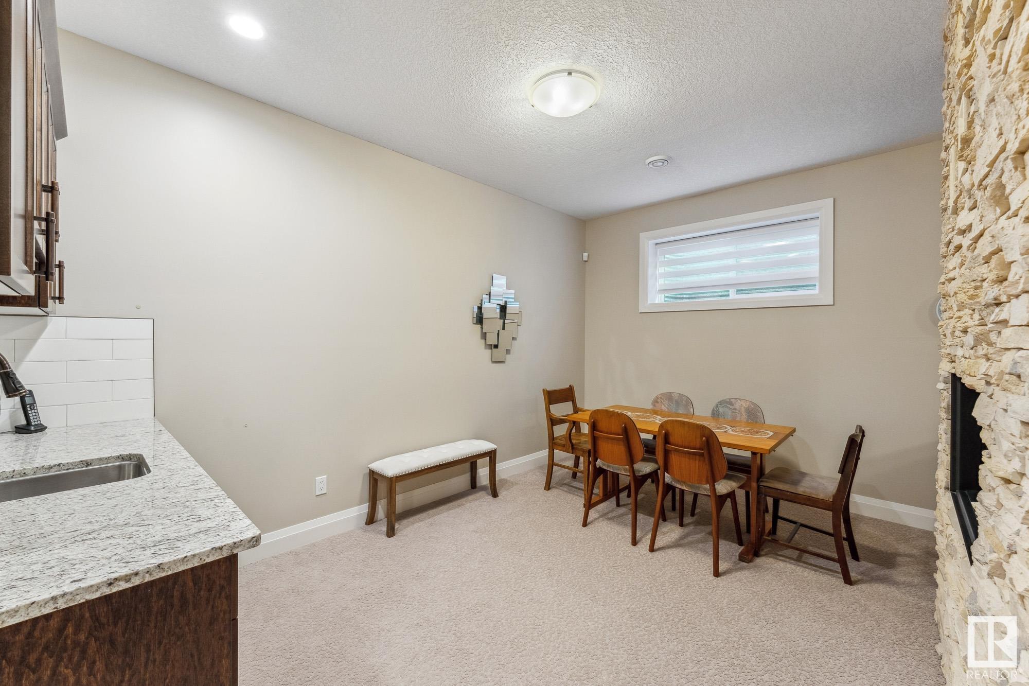      19 SIGNATURE CV , Sherwood Park,  ,T8H 0W8 ;  Listing Number: MLS E4420228