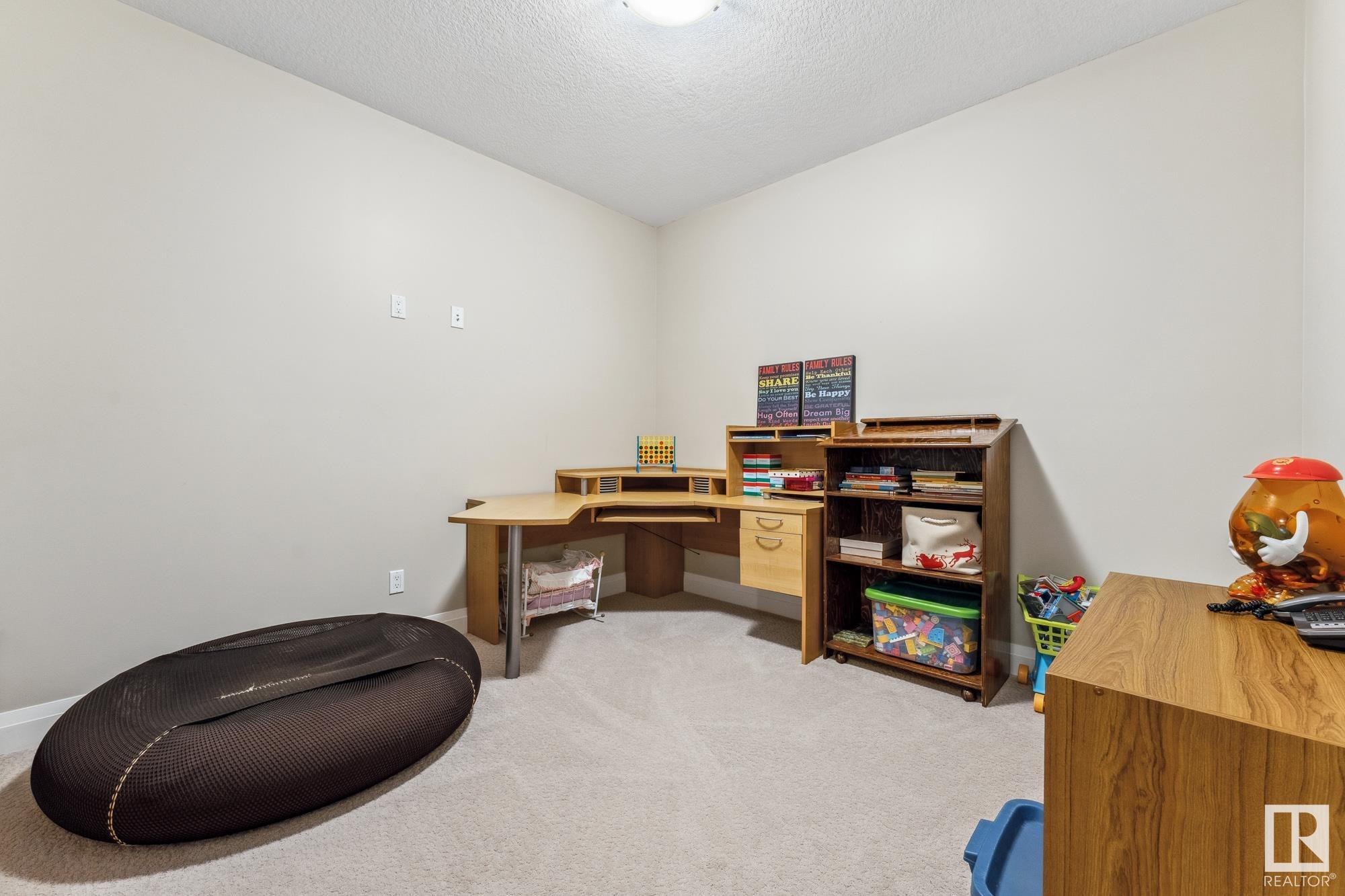      19 SIGNATURE CV , Sherwood Park,  ,T8H 0W8 ;  Listing Number: MLS E4420228