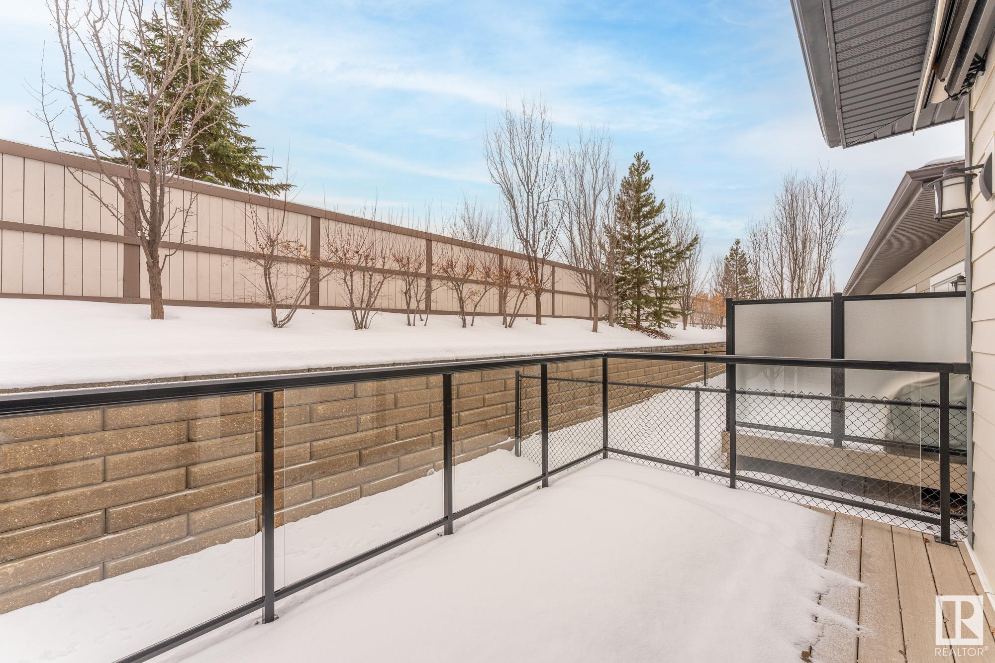      19 SIGNATURE CV , Sherwood Park,  ,T8H 0W8 ;  Listing Number: MLS E4420228