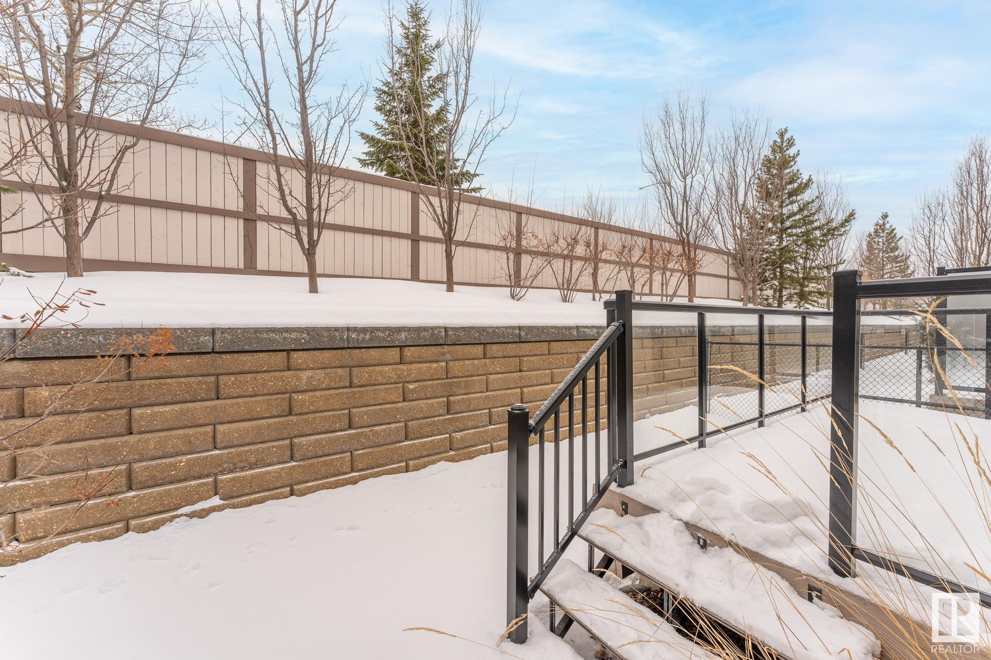     19 SIGNATURE CV , Sherwood Park,  ,T8H 0W8 ;  Listing Number: MLS E4420228
