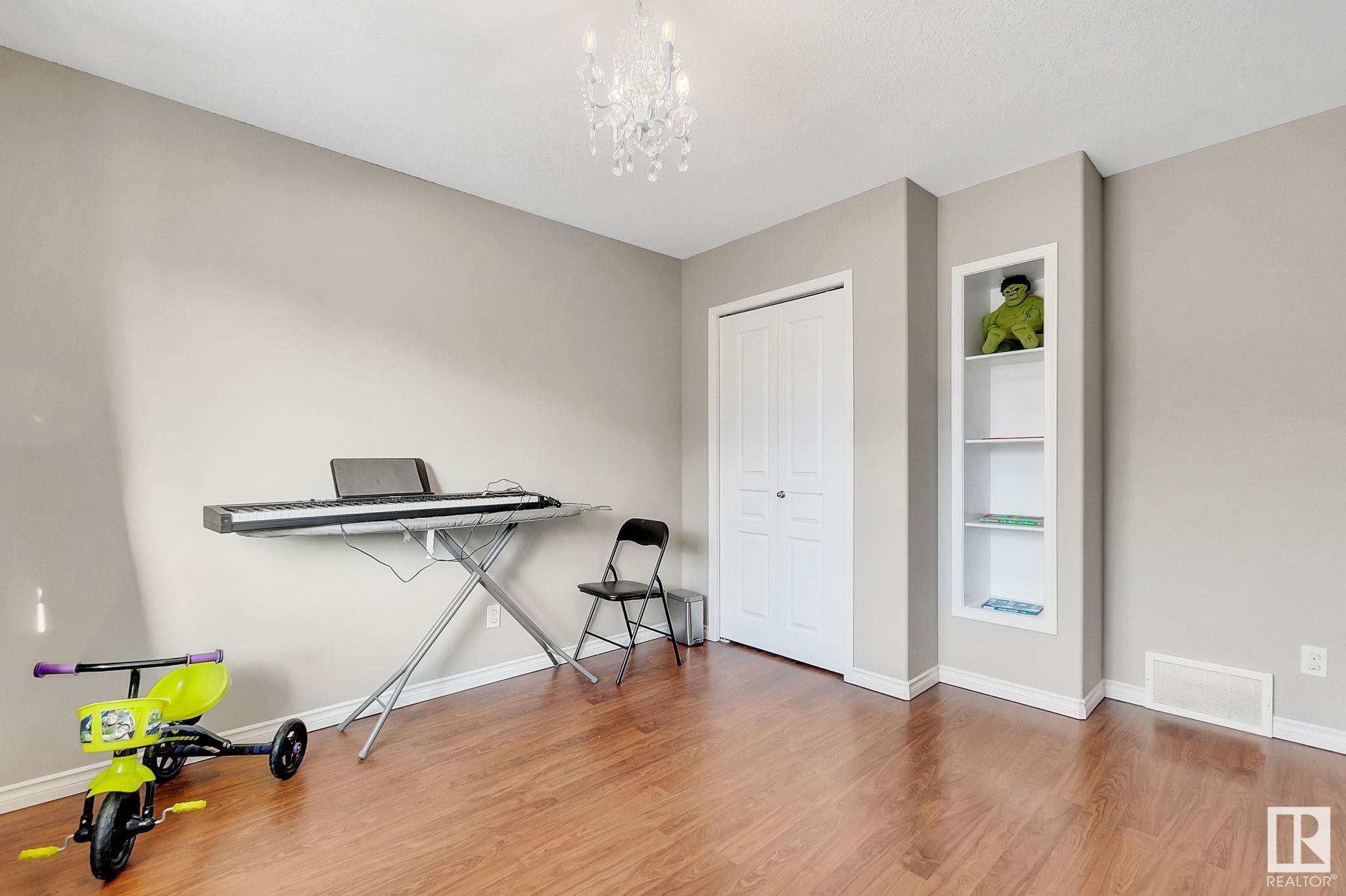      5844 214 ST NW , Edmonton,  ,T6M 0H4 ;  Listing Number: MLS E4420235
