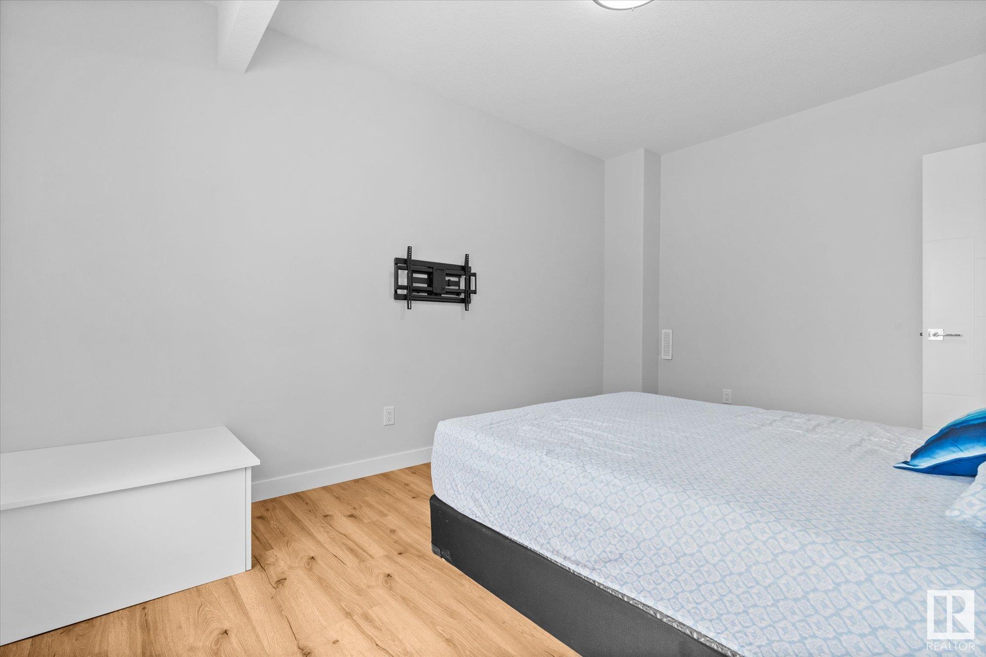      82 MEADOWLAND WY , Spruce Grove,  ,T7X 0S4 ;  Listing Number: MLS E4420238