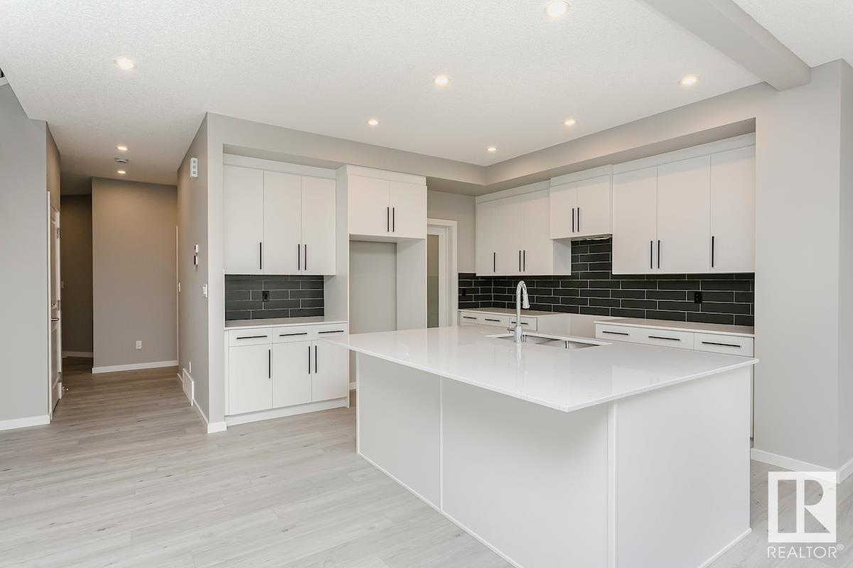      17239 2 ST NW , Edmonton,  ,T5Y 4G5 ;  Listing Number: MLS E4420242