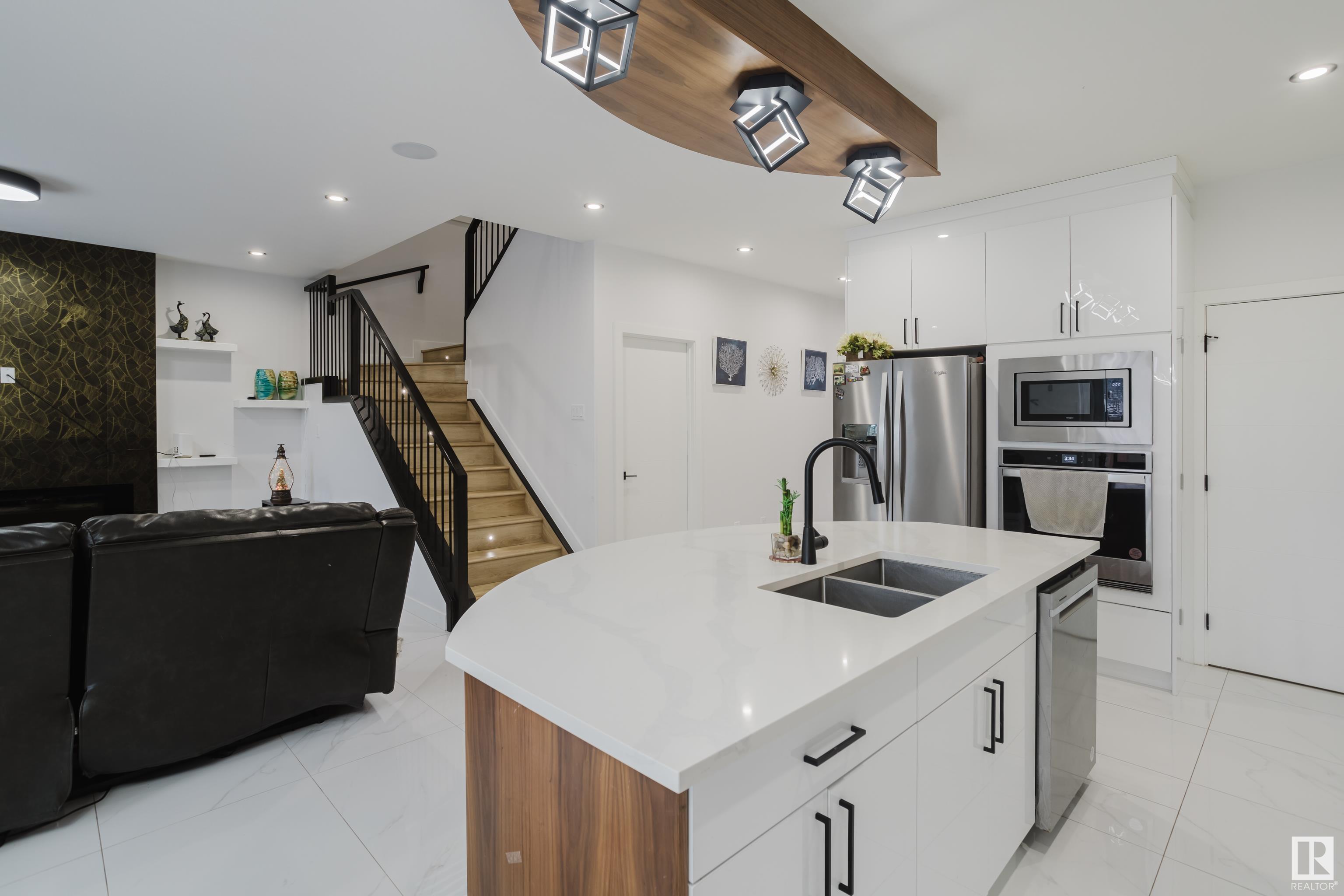      1356 20 ST NW , Edmonton,  ,T6T 2R7 ;  Listing Number: MLS E4420243