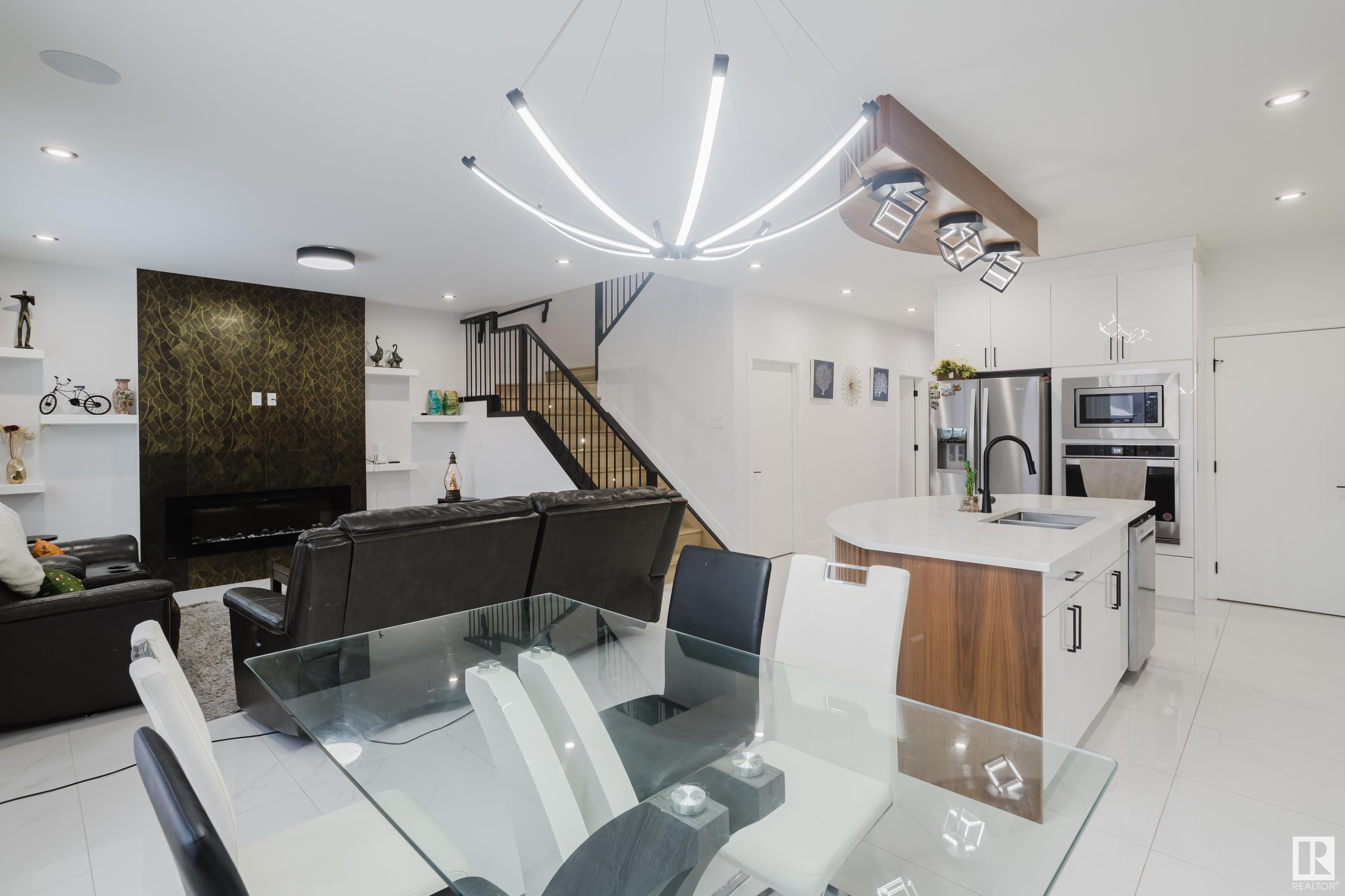      1356 20 ST NW , Edmonton,  ,T6T 2R7 ;  Listing Number: MLS E4420243