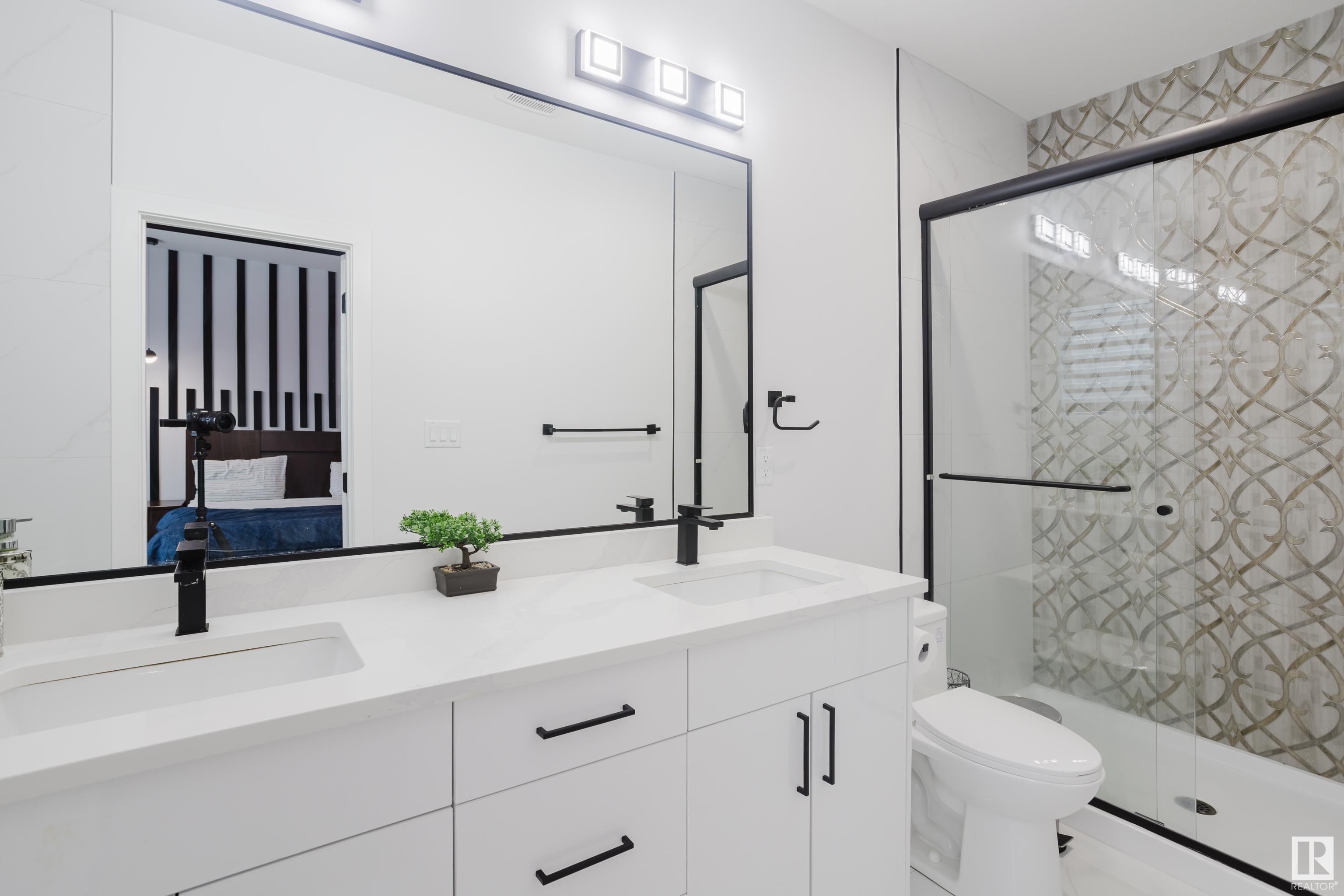      1356 20 ST NW , Edmonton,  ,T6T 2R7 ;  Listing Number: MLS E4420243
