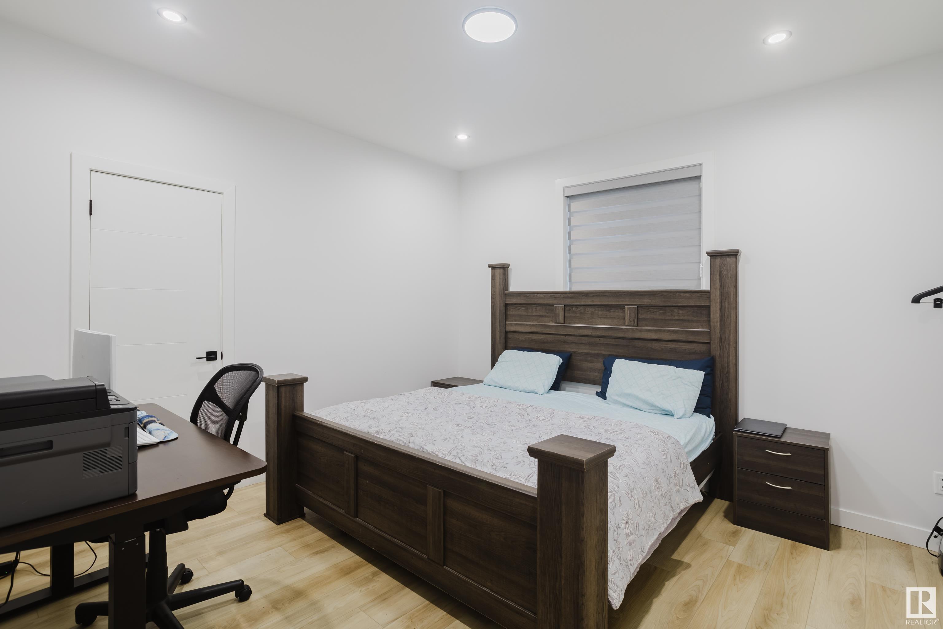      1356 20 ST NW , Edmonton,  ,T6T 2R7 ;  Listing Number: MLS E4420243