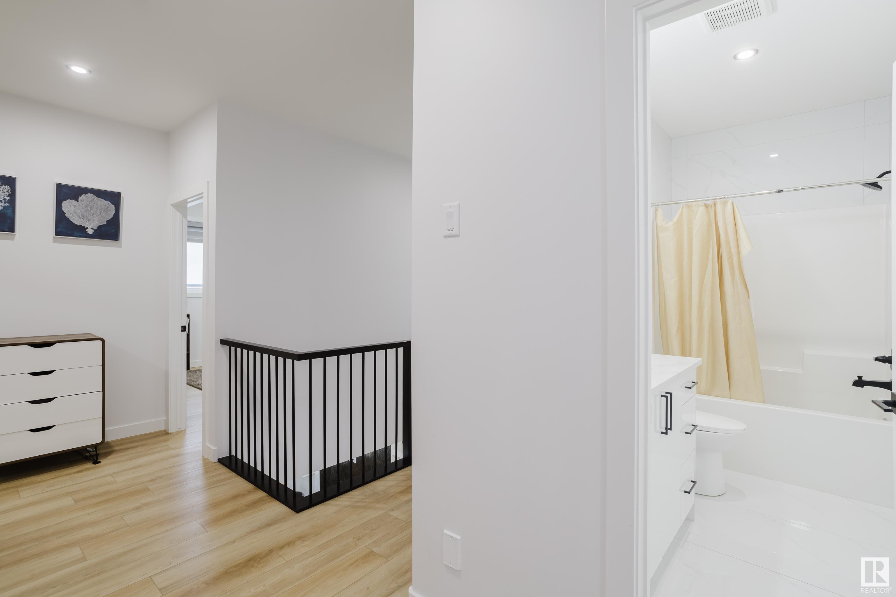      1356 20 ST NW , Edmonton,  ,T6T 2R7 ;  Listing Number: MLS E4420243