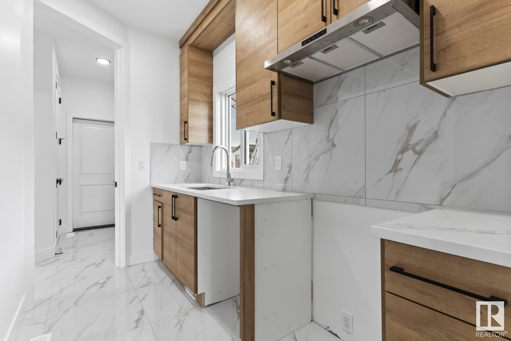      2748 1 AV SW , Edmonton,  ,T6X 3E4 ;  Listing Number: MLS E4420251