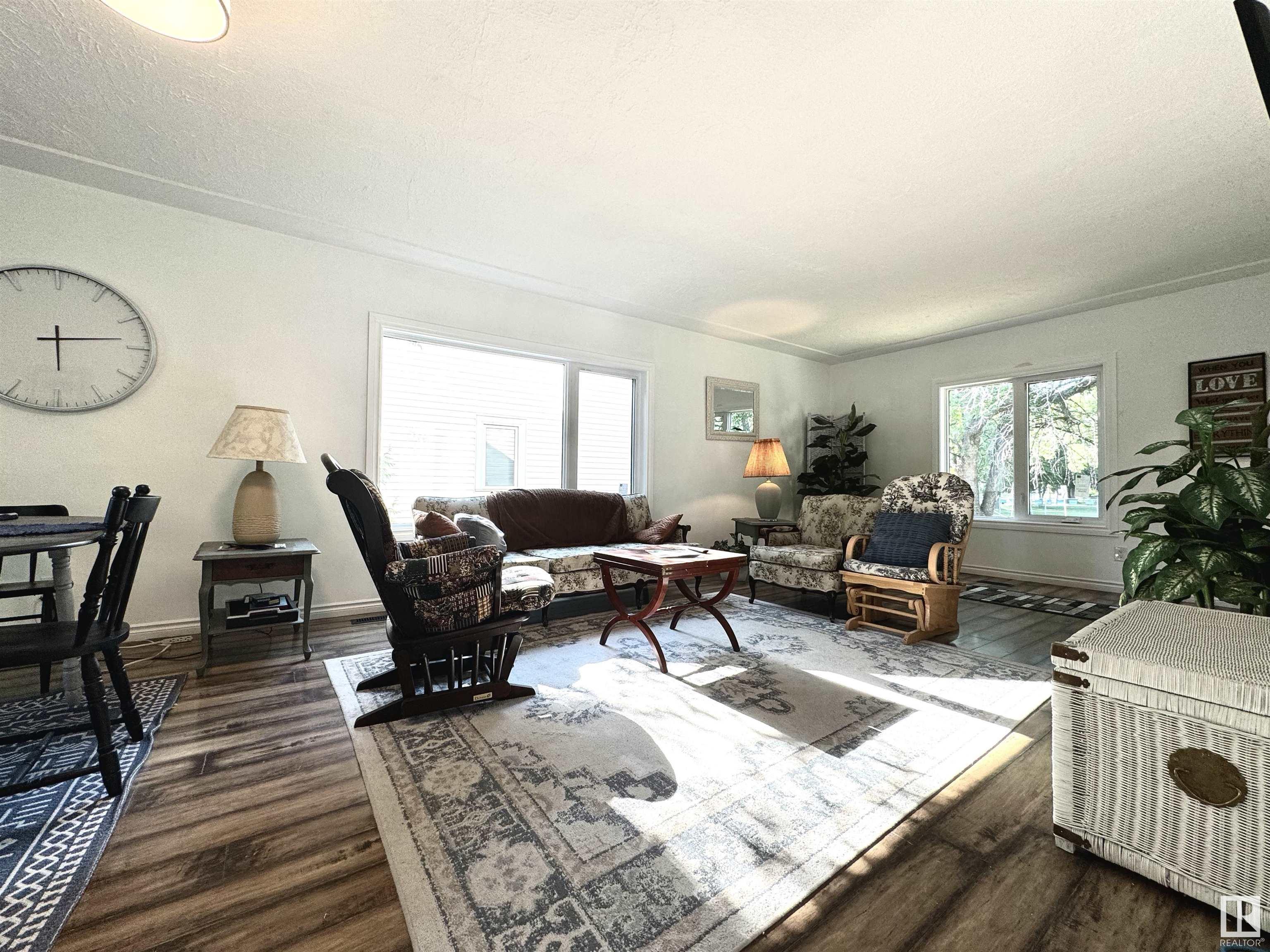      13507 102 AV NW , Edmonton,  ,T5N 0N6 ;  Listing Number: MLS E4420262
