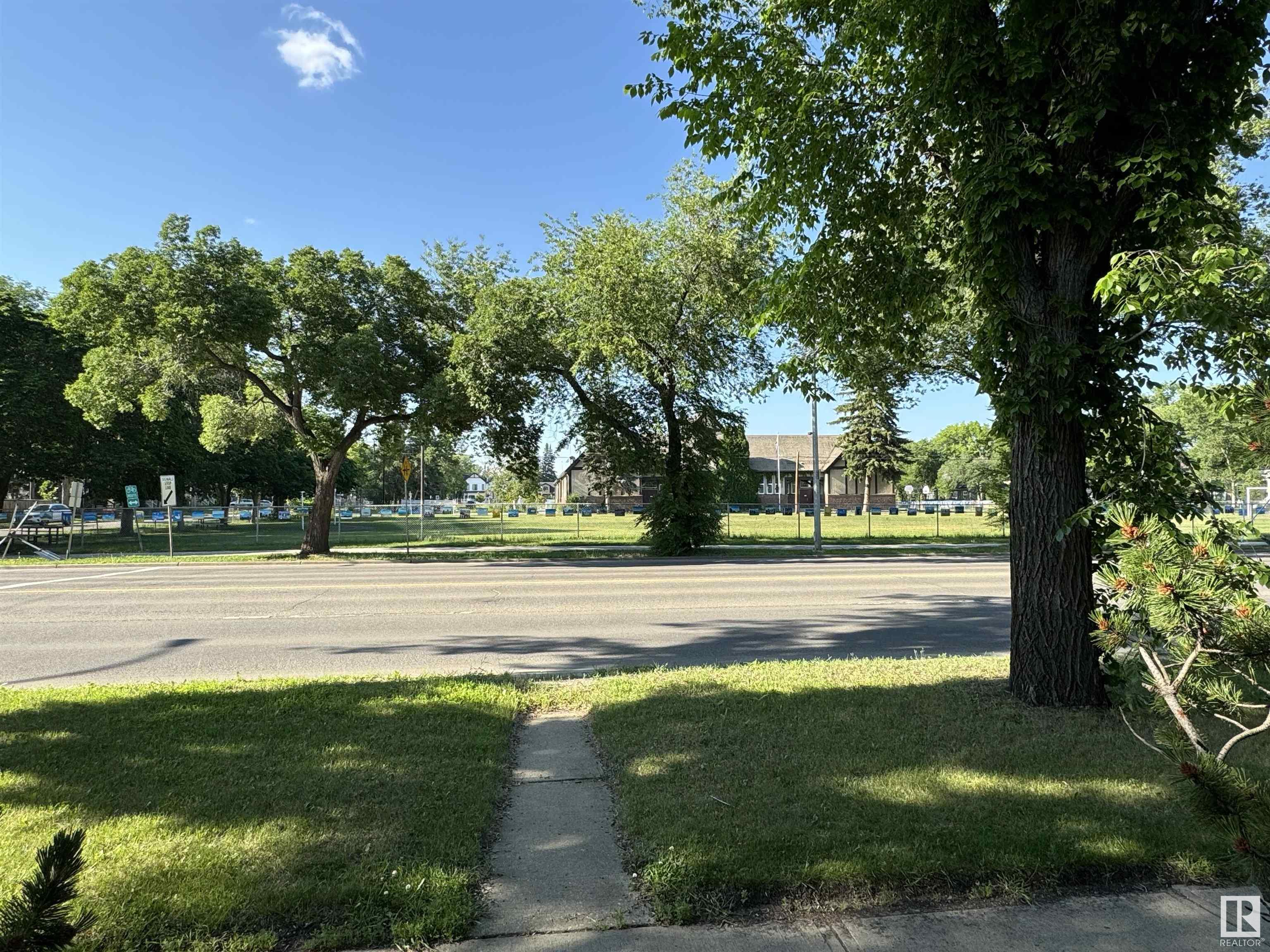      13507 102 AV NW , Edmonton,  ,T5N 0N6 ;  Listing Number: MLS E4420262